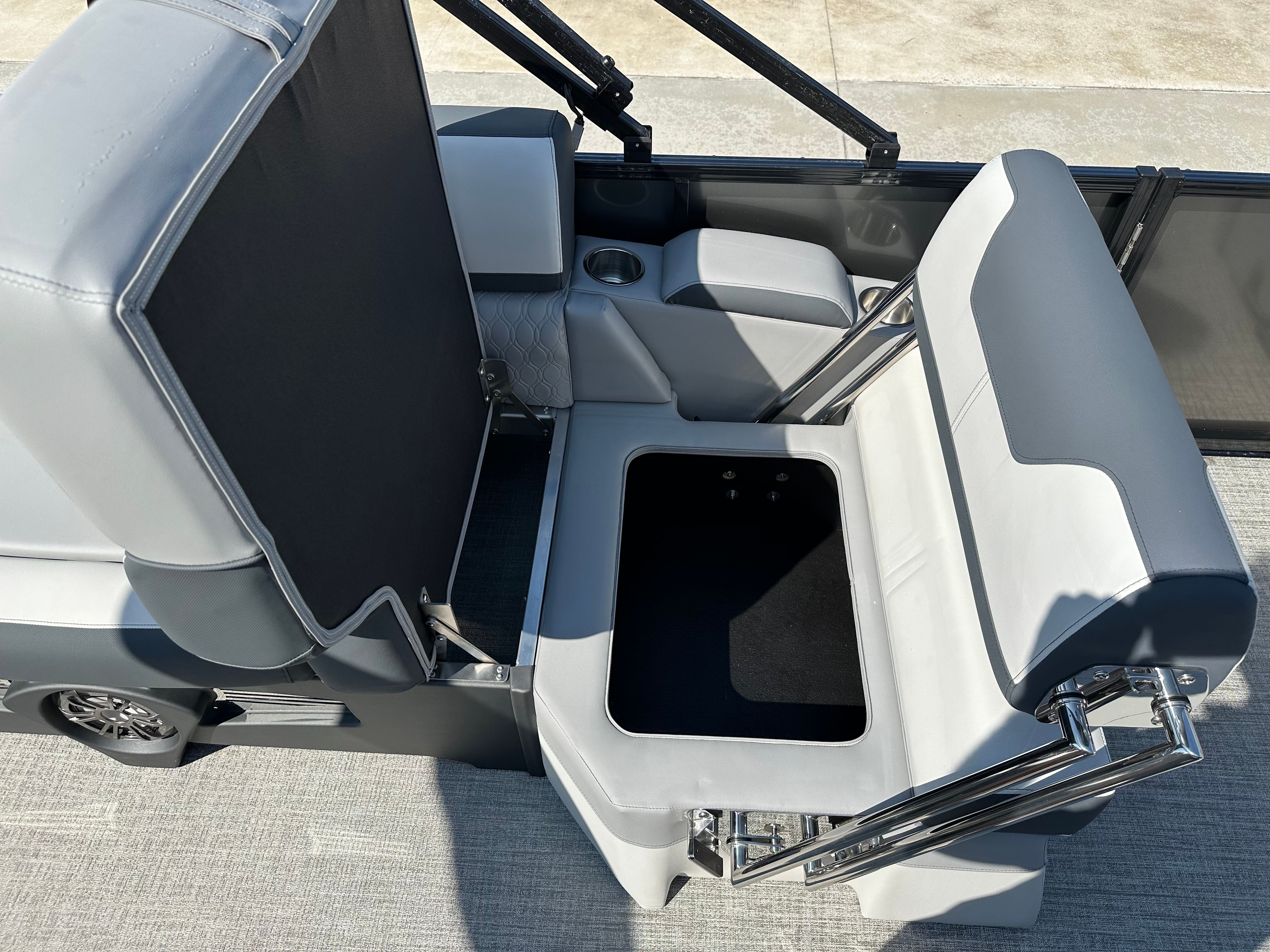 2025 Avalon LSZ Quad Lounge Shift - 23' - 32