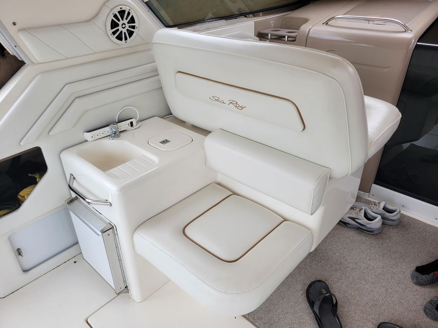 1998 Sea Ray 400 Express Cruiser - 16