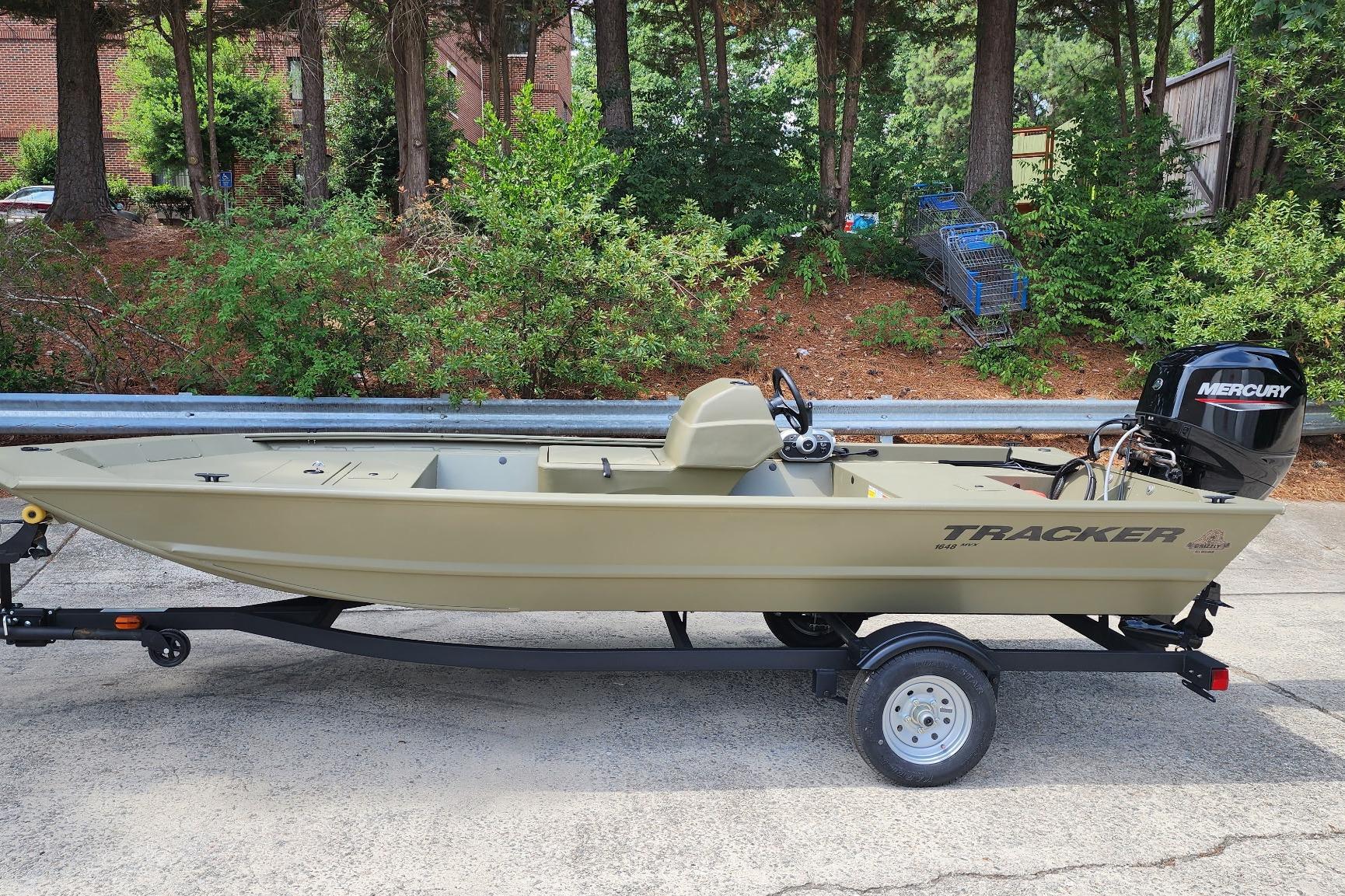 2026 Tracker Grizzly 1648 SC