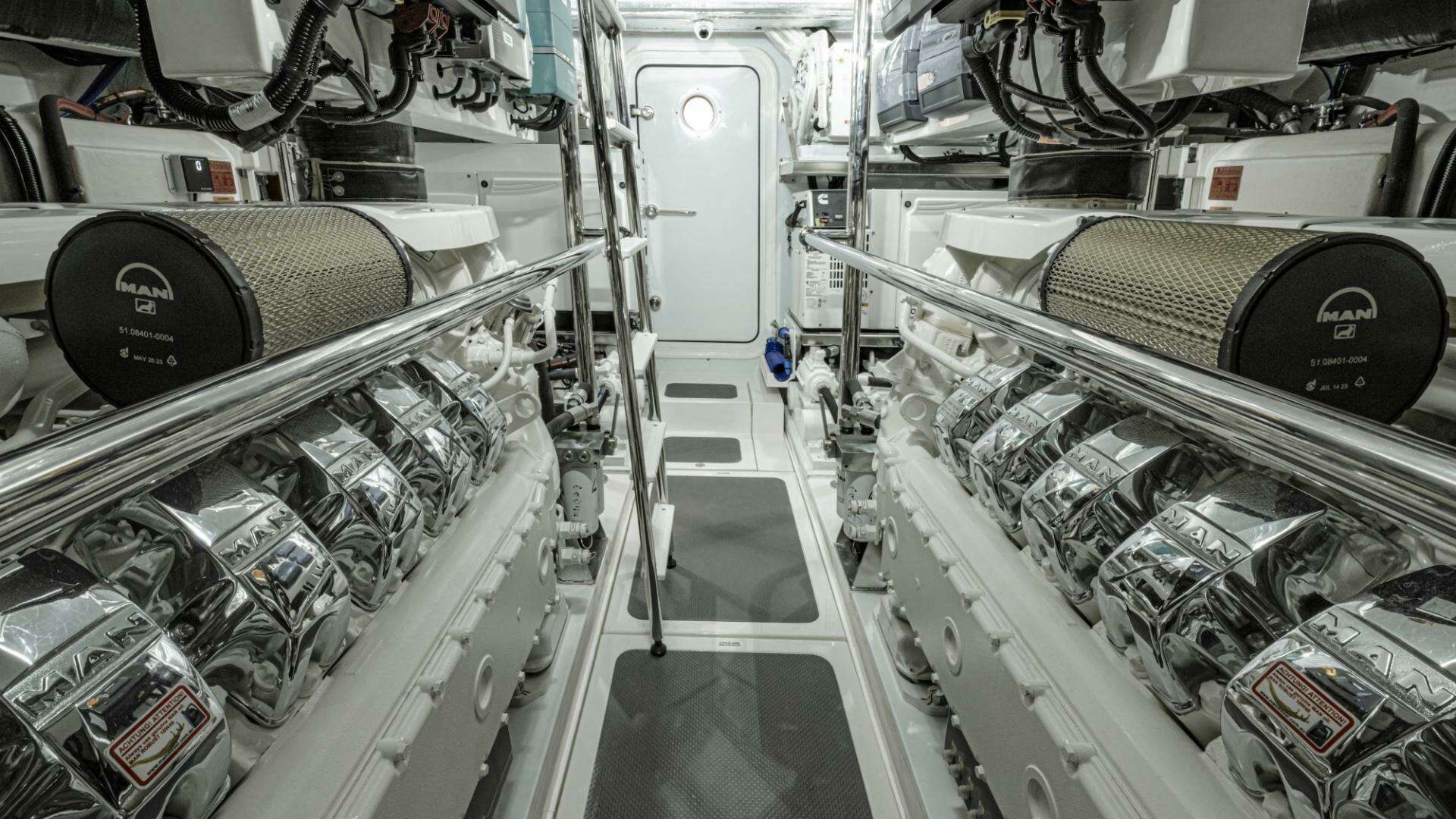 2026 Riviera 64 Sports Motor Yacht Series II - Image 26