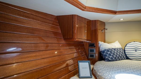 Luxurious cabin interior of the 2023 Vento V40 Retro Classic Open yacht.