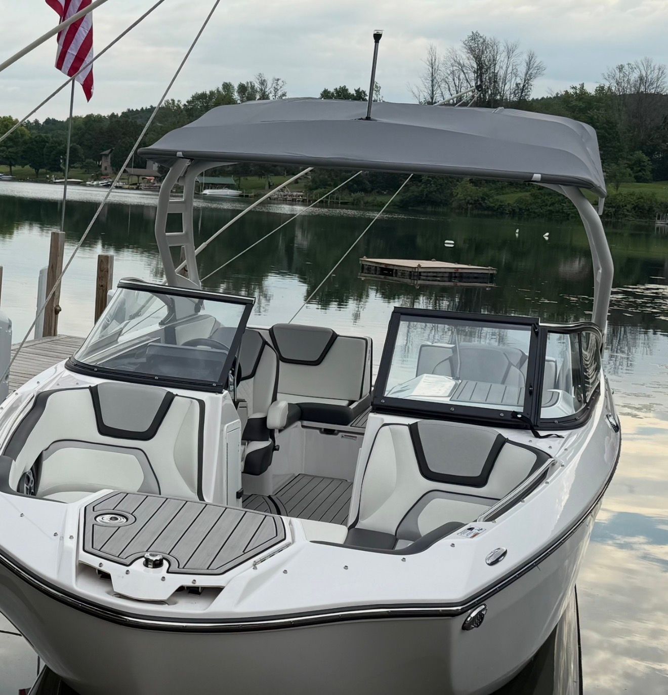 2023 Yamaha Boats 252SD - 3