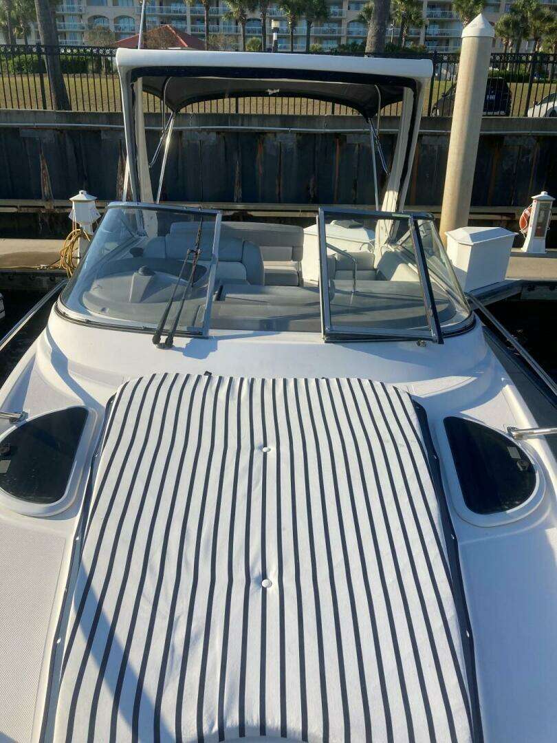 2015 Regal 28 Express - Image 22
