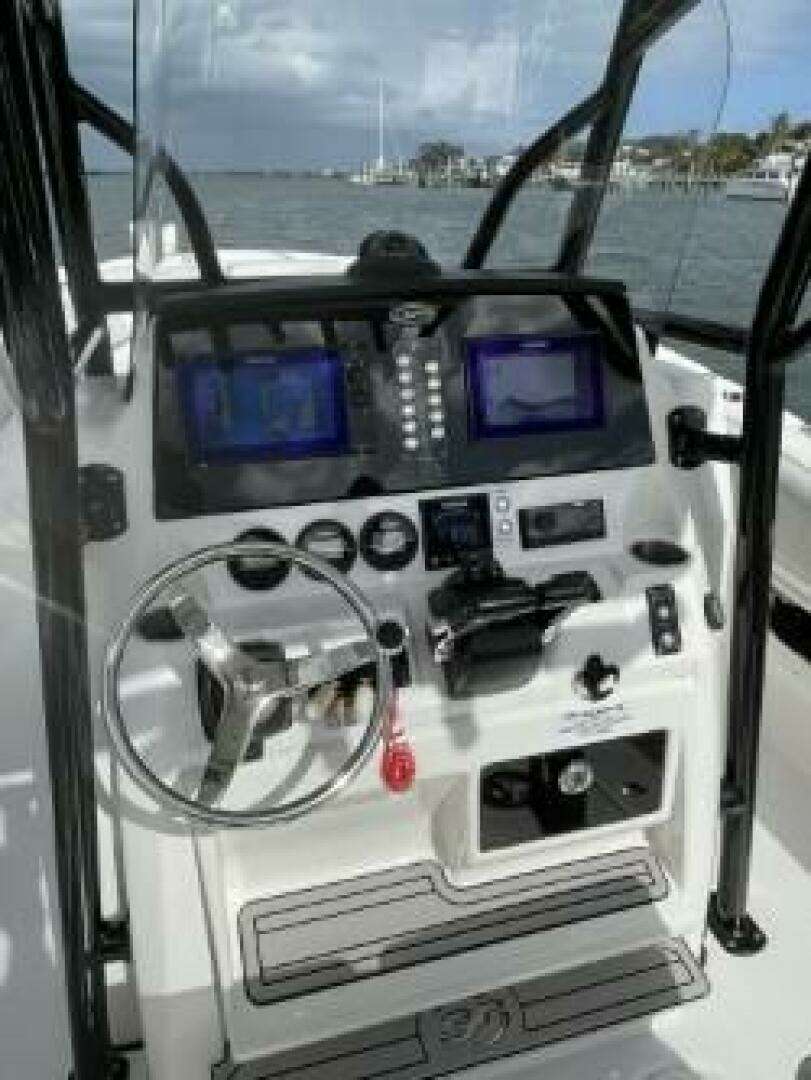 2023 Sea Fox 268 Commander - Image 9