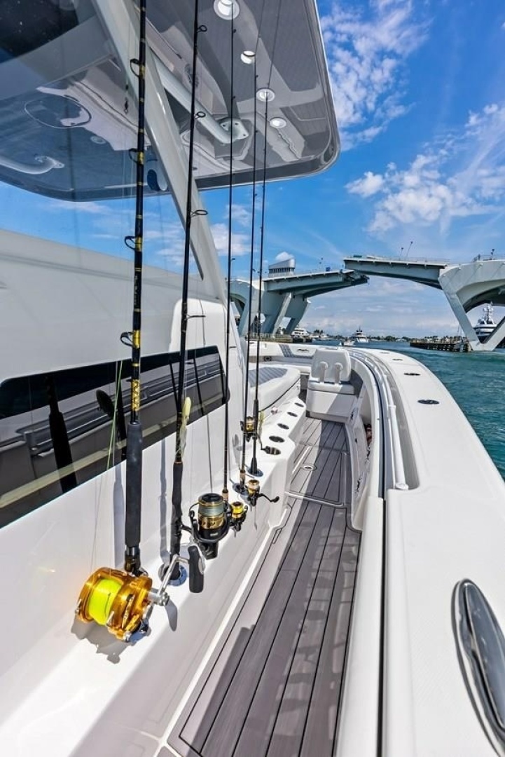 2024 Invincible 43 Open Fishernam - Image 29