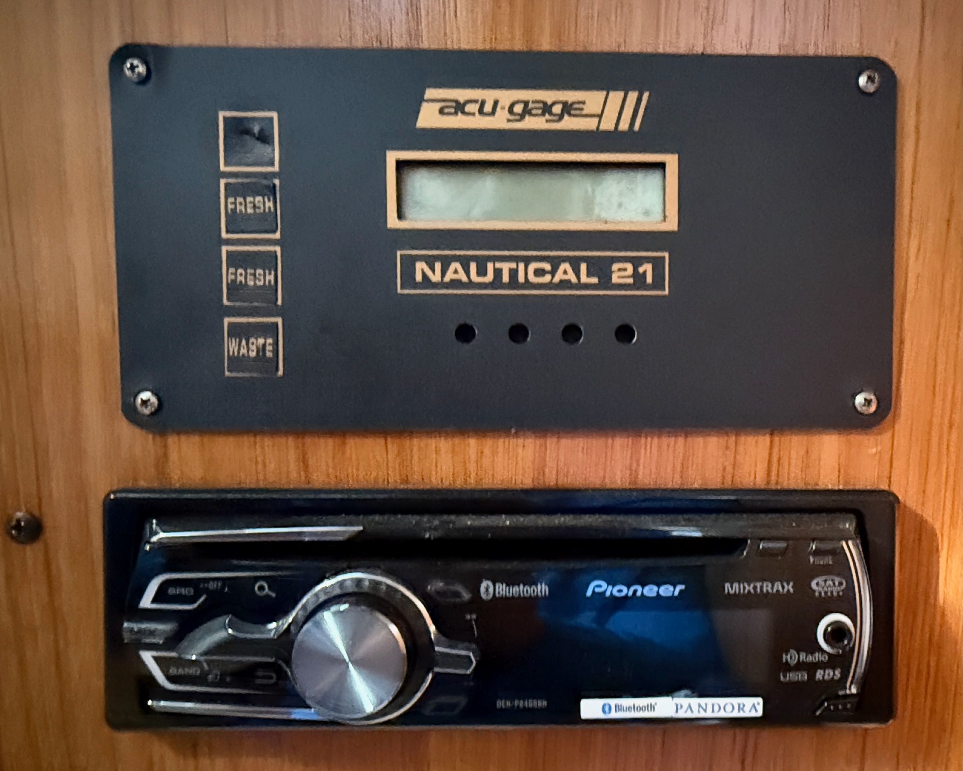 2001 Catalina 380 - 58