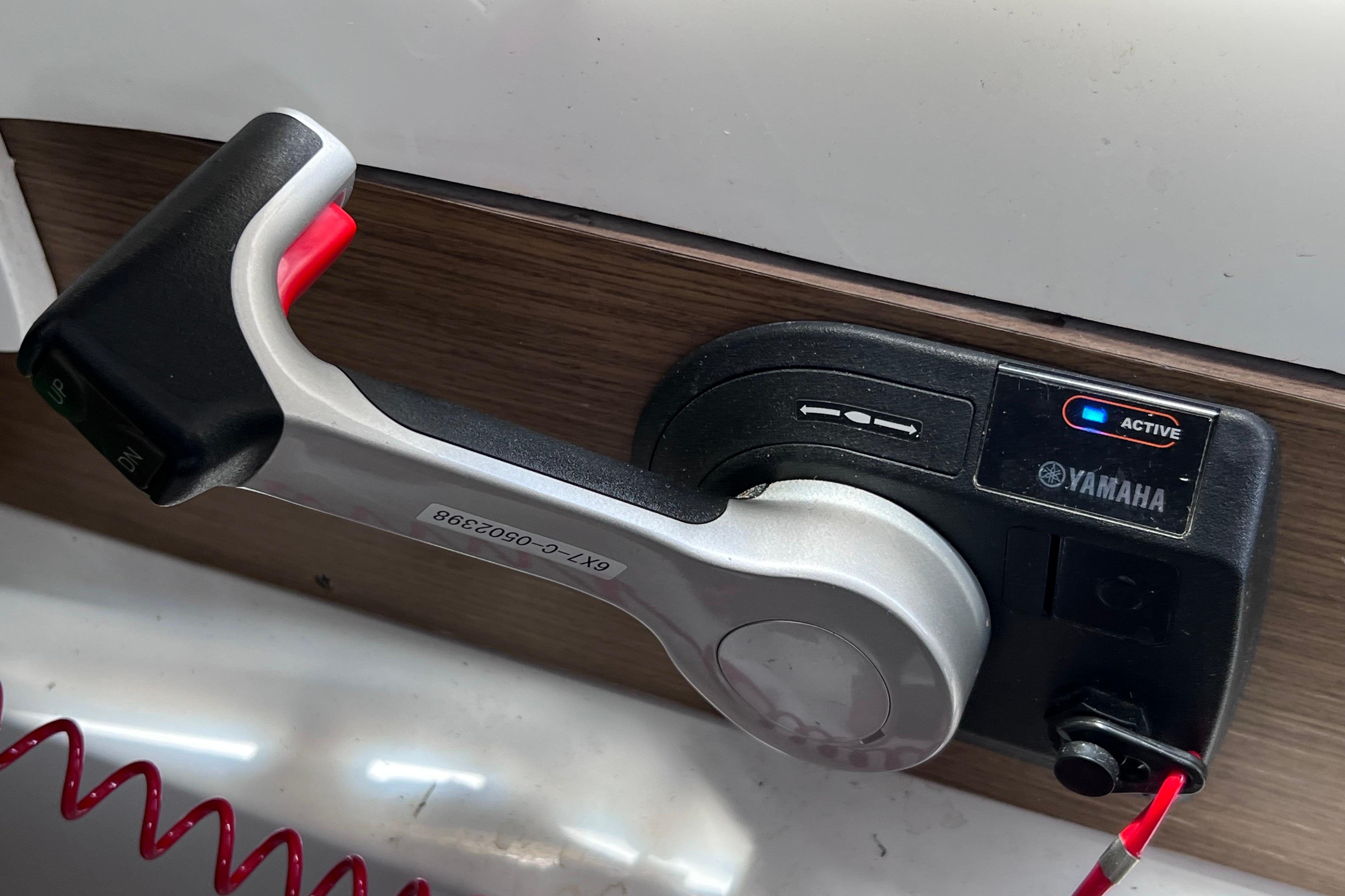 Yamaha throttle control on Jeanneau NC Weekender 795 Series 2, 2021 model.