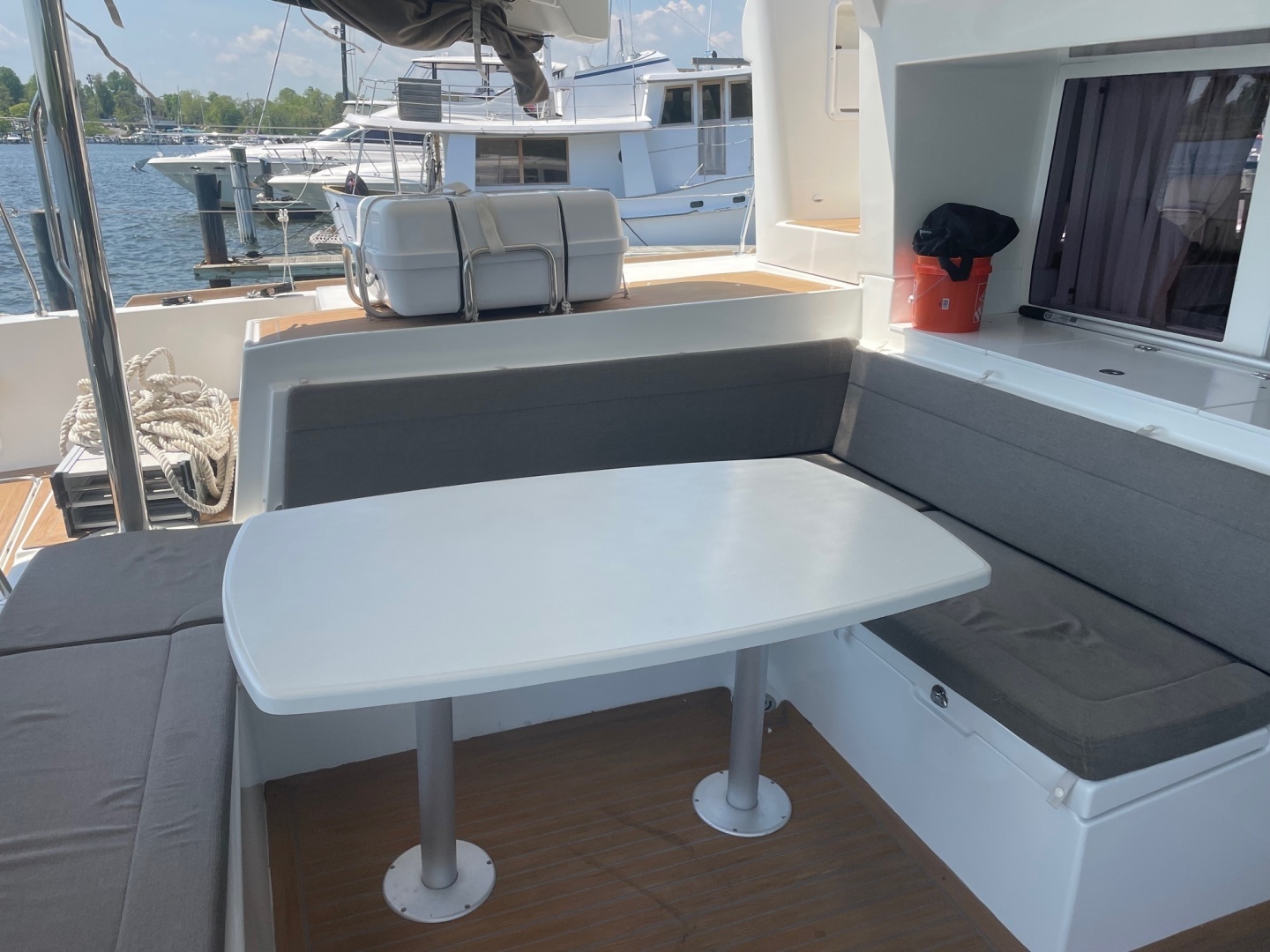 2016 Lagoon 450F - Image 18