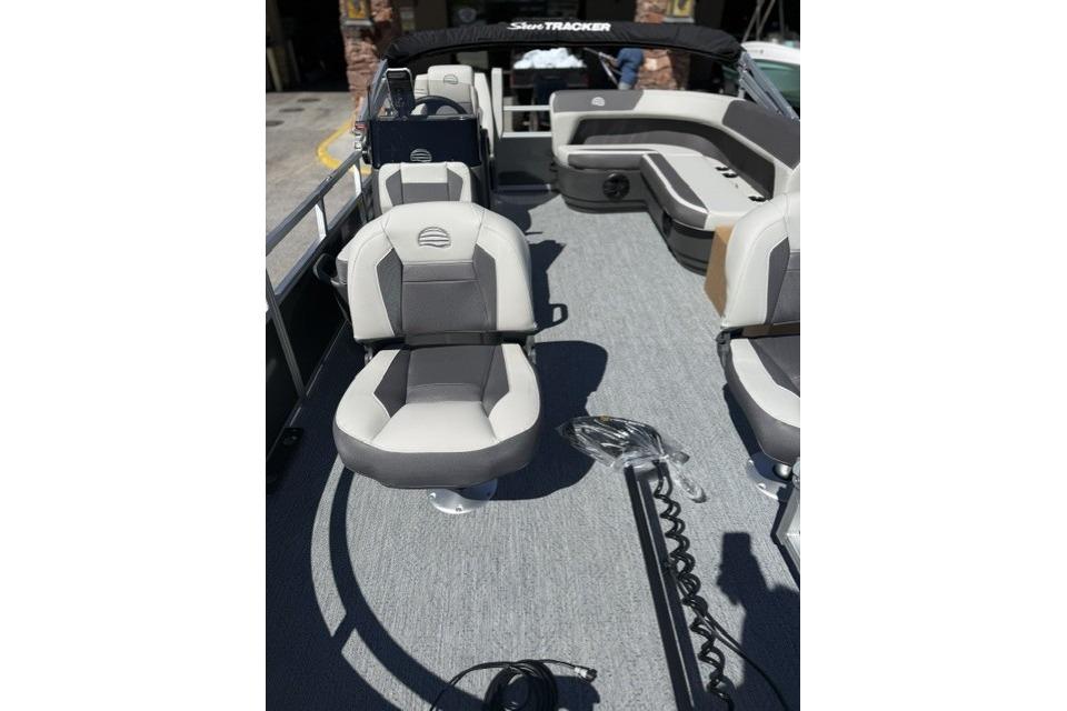 2026 Sun Tracker Bass Buggy 16 XL Select interior with comfortable seating and modern design.