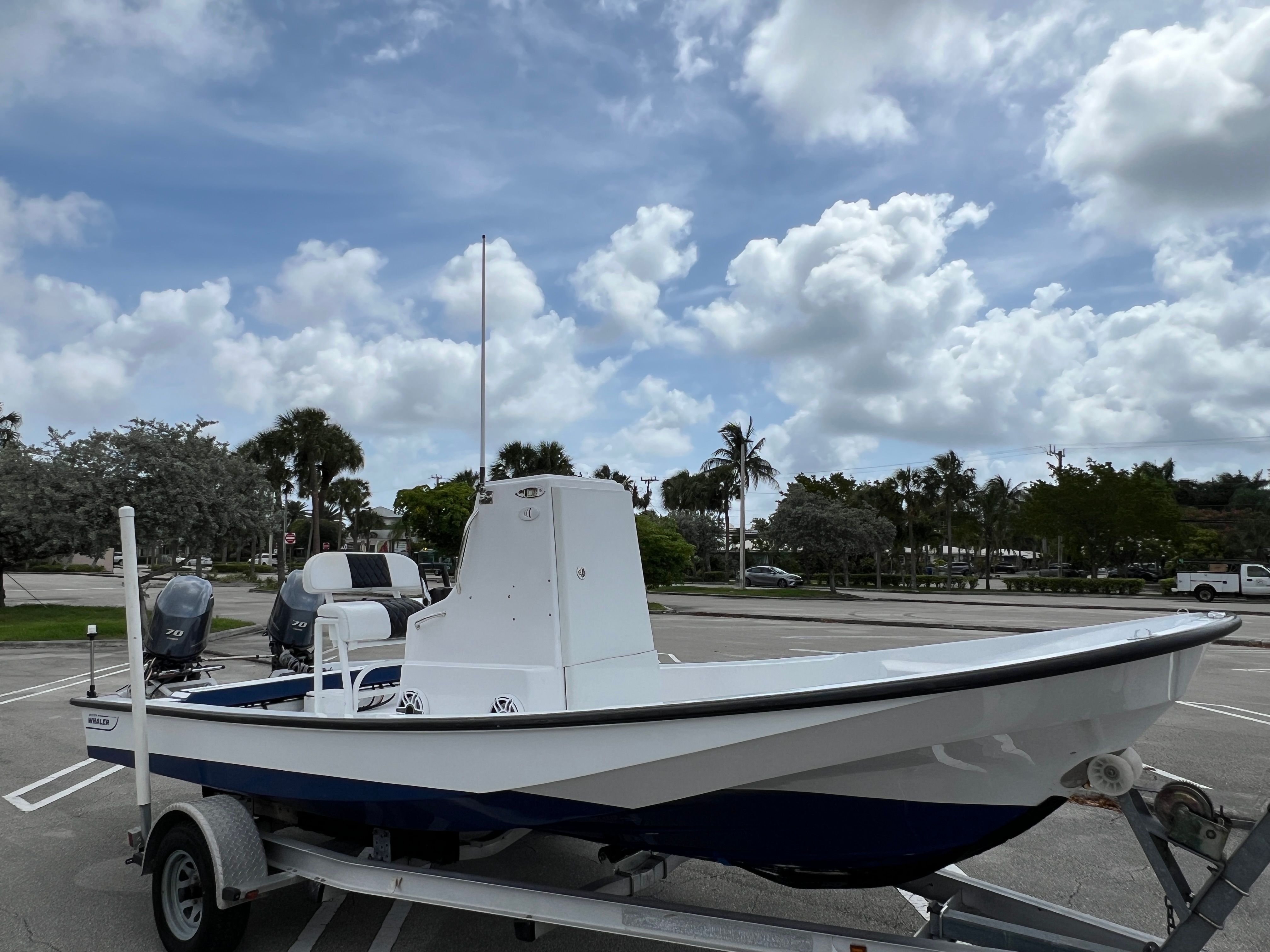 1974 Boston Whaler Low Profile - 3