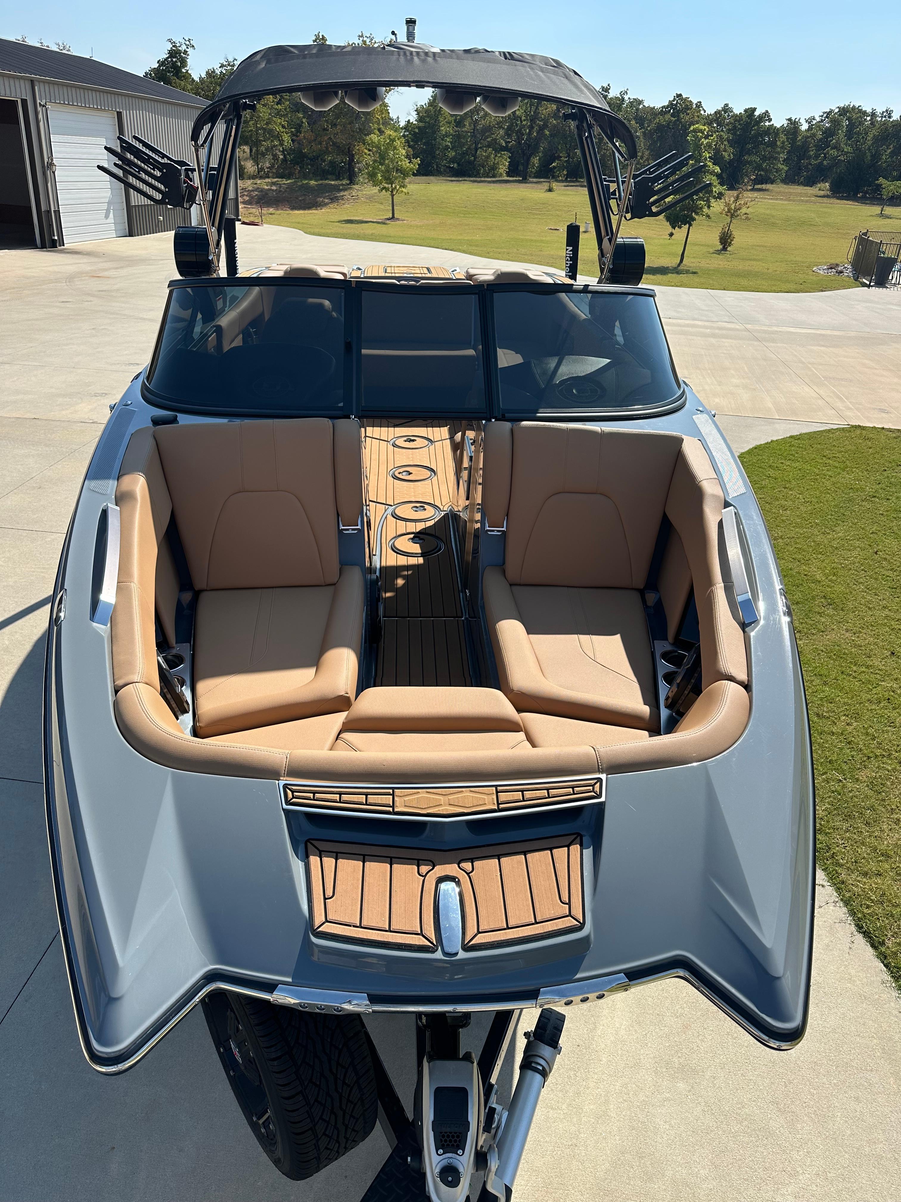 2022 MasterCraft X24 - 2