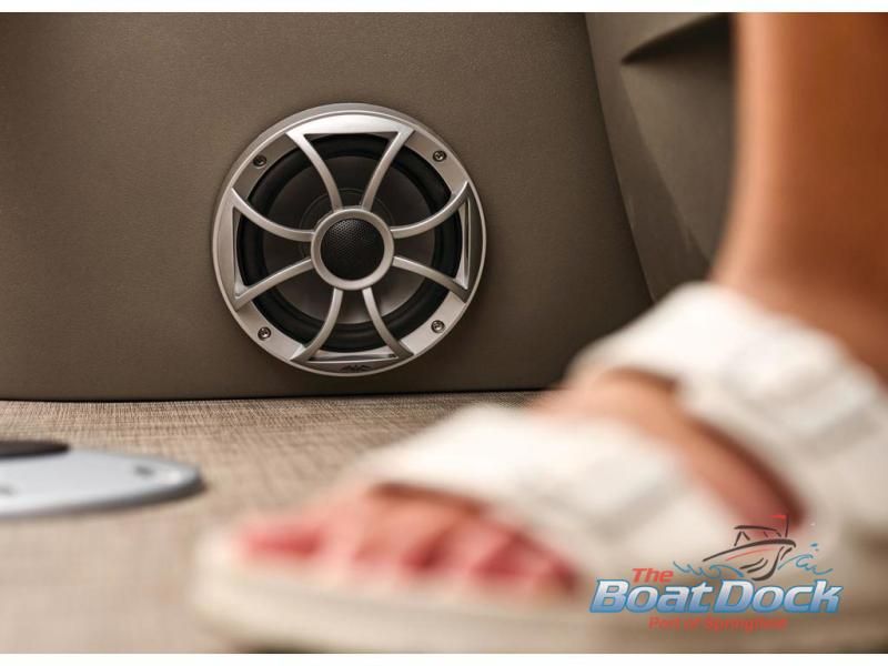 2025 Sportfish 22 DLX - 102