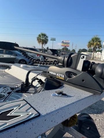 2022 Xpress Boats X19 PRO - 3