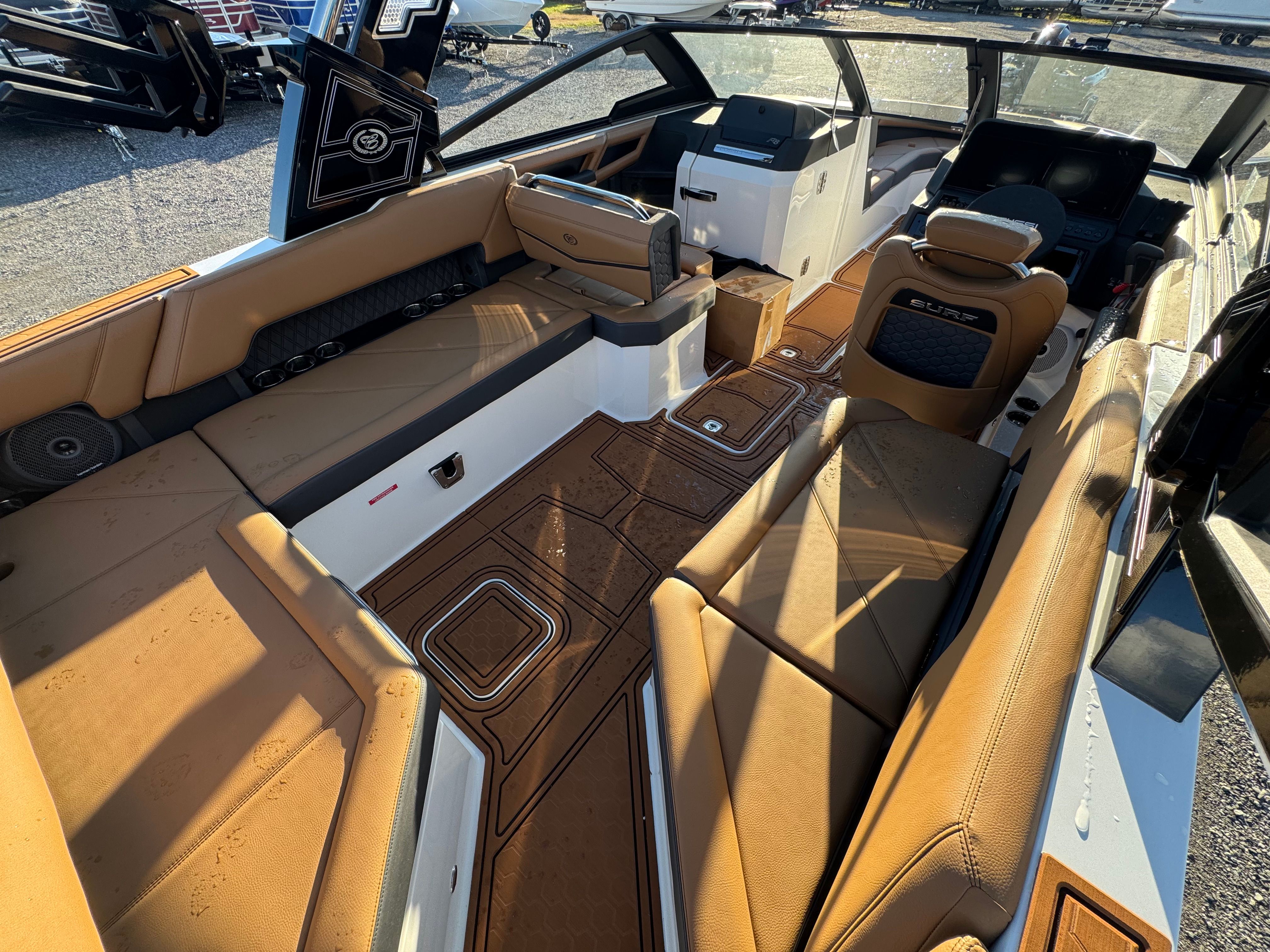 2026 Cobalt R8 Surf - 25