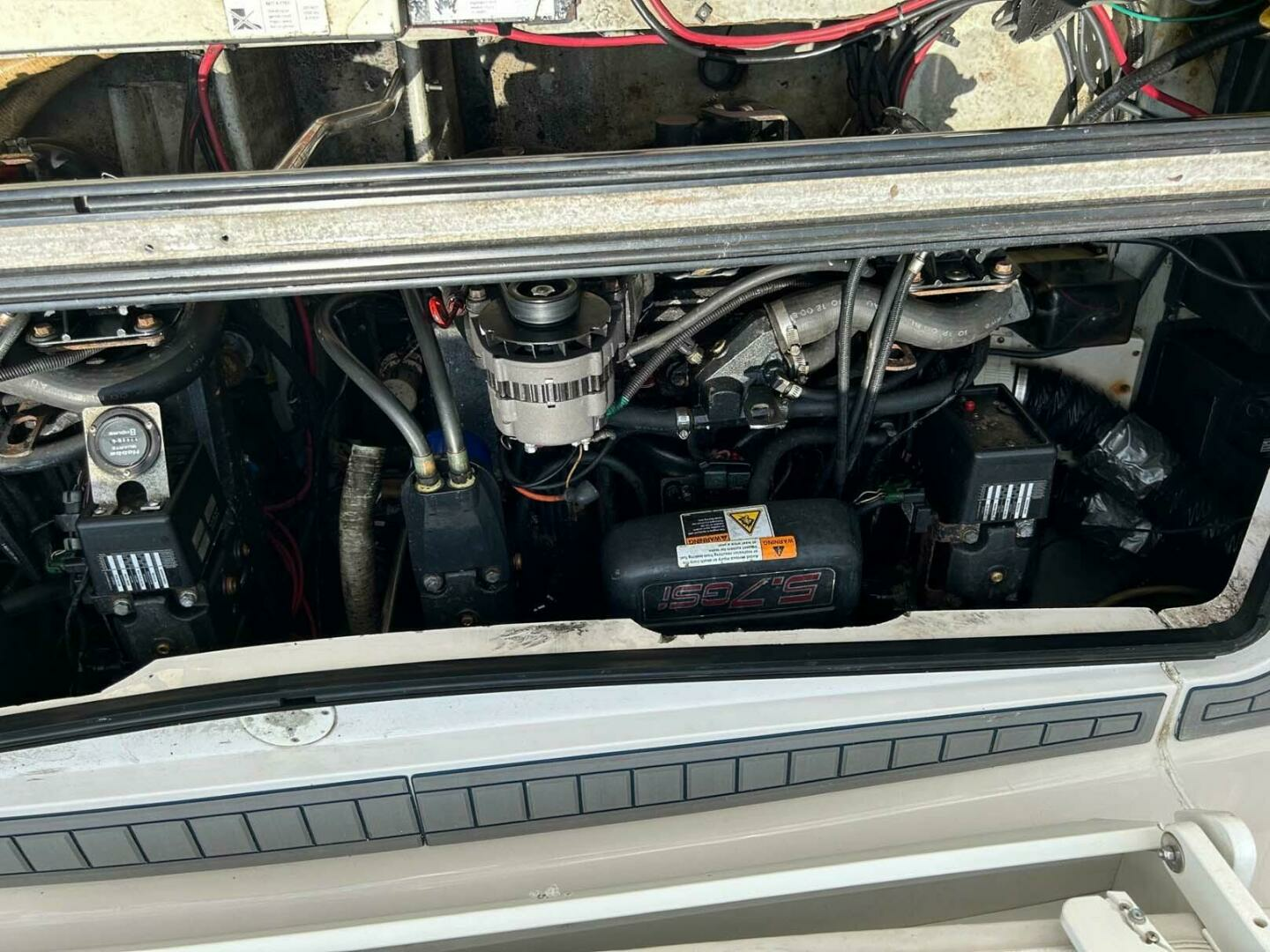 2001 Four Winns 328 Vista - Image 31