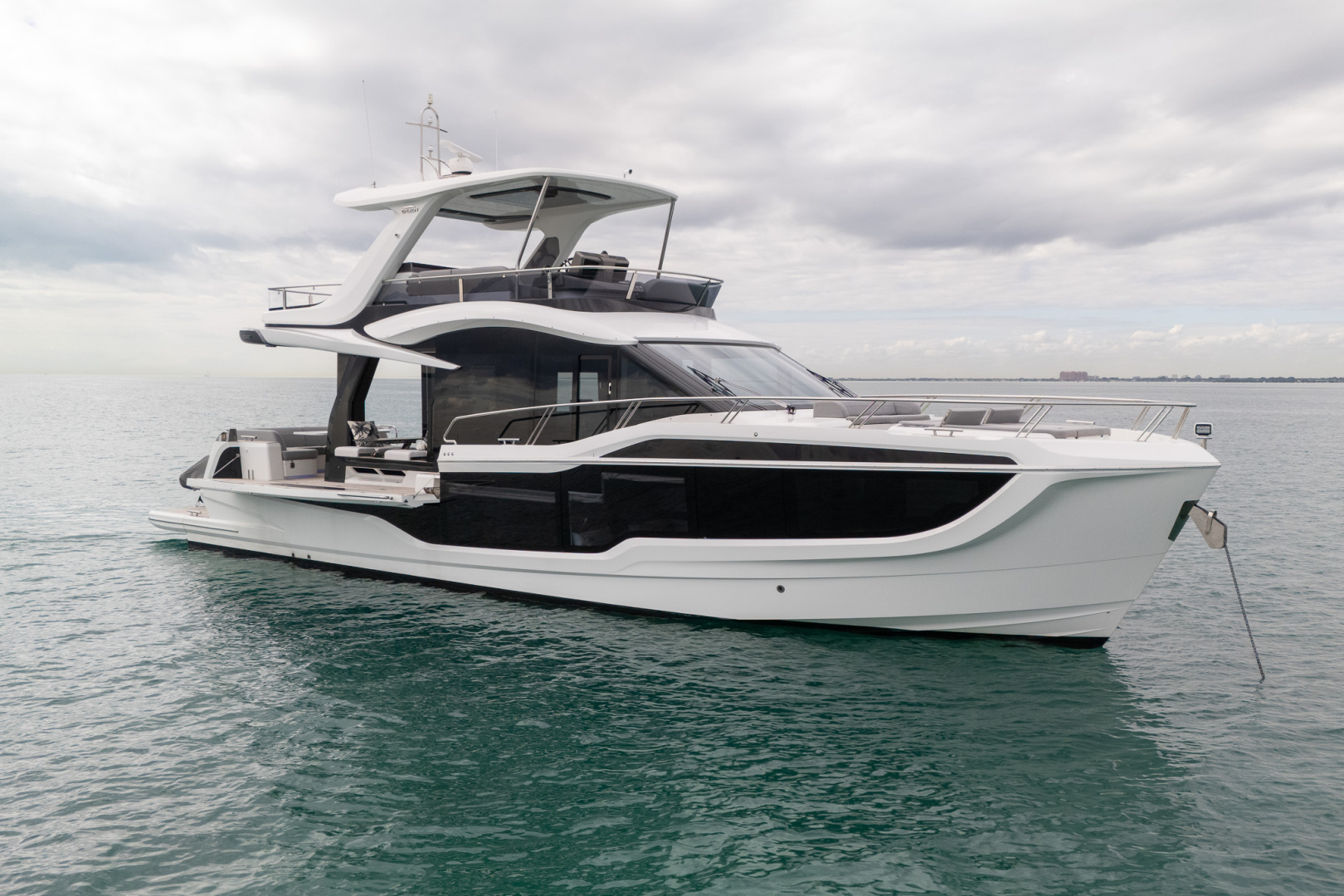 2025 Galeon 560 FLY - Image 75