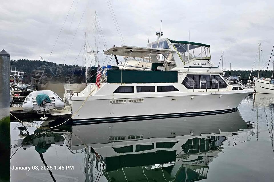 1988 Canoe Cove Tri-Cabin