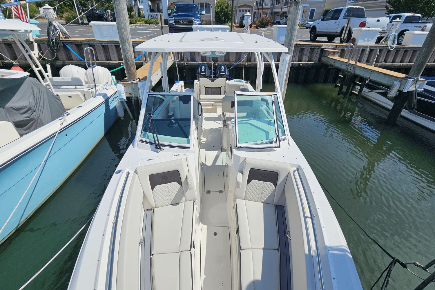 2023 Sailfish 276 DC - 40