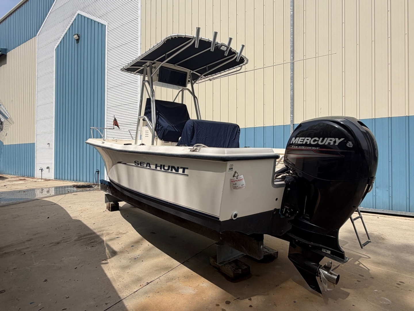 2004 Sea Hunt Triton 202 - Image 6