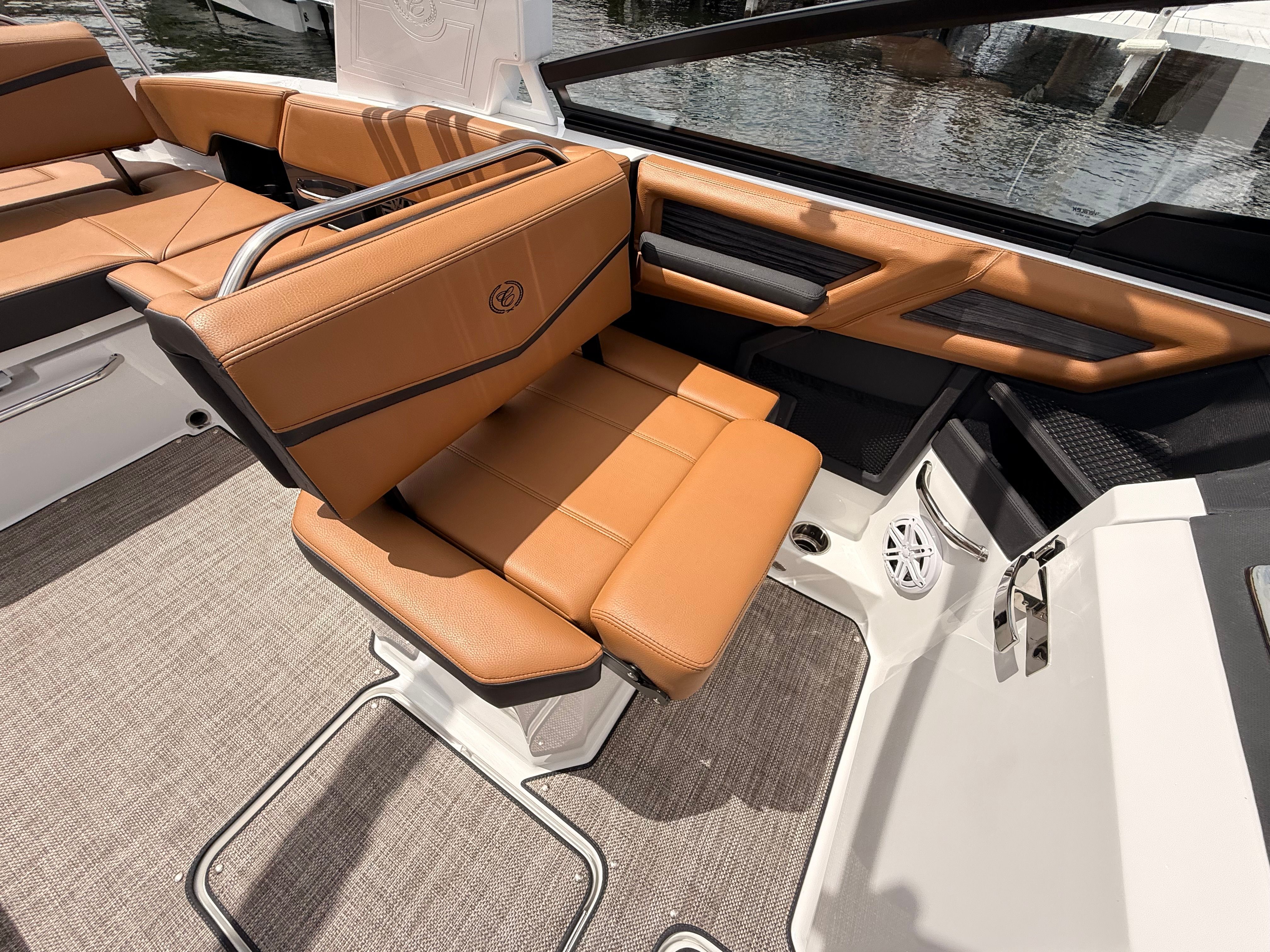 2026 Cobalt R6 Surf - 8