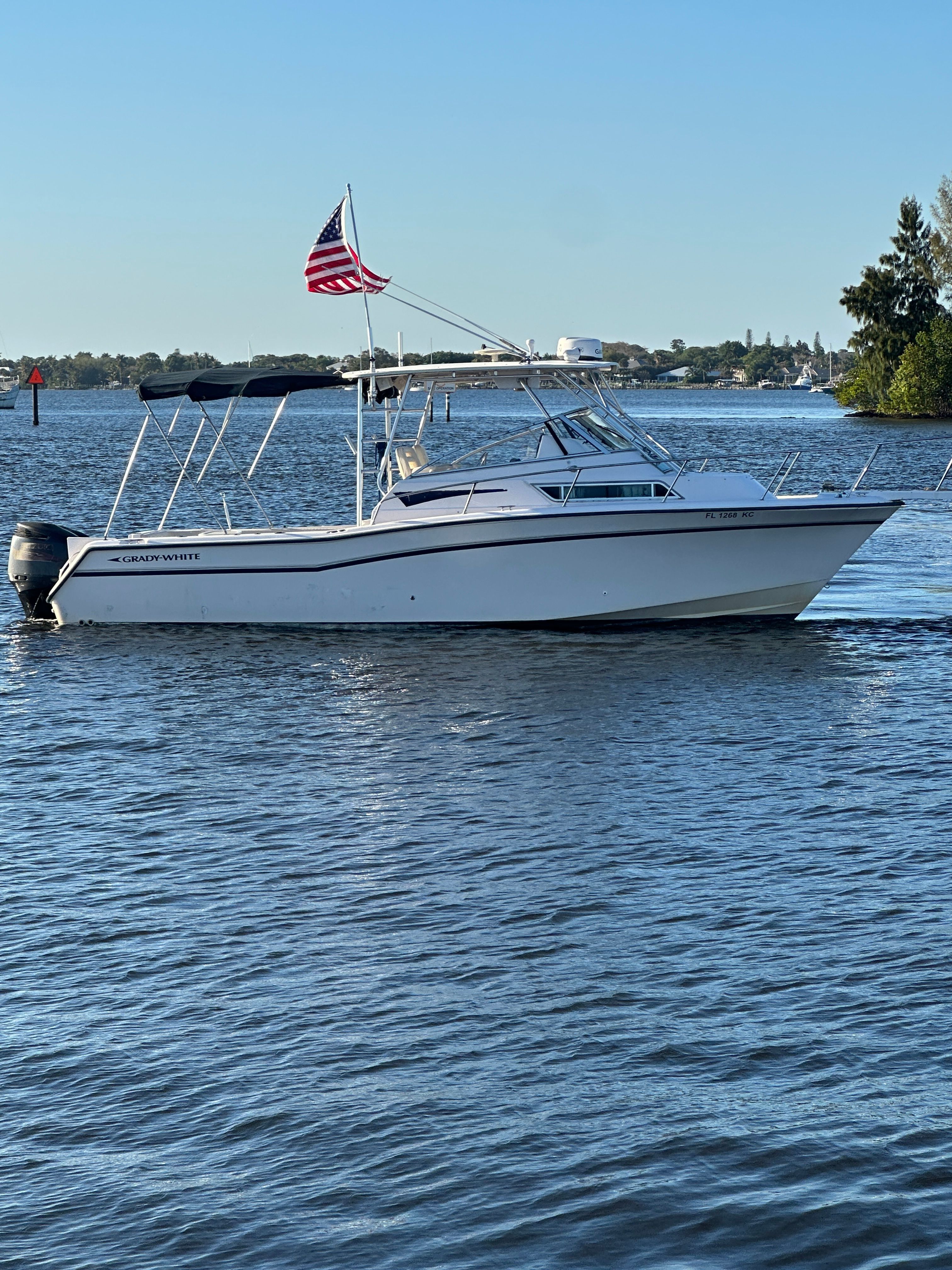 1997 Grady-White Marlin 300 - 8