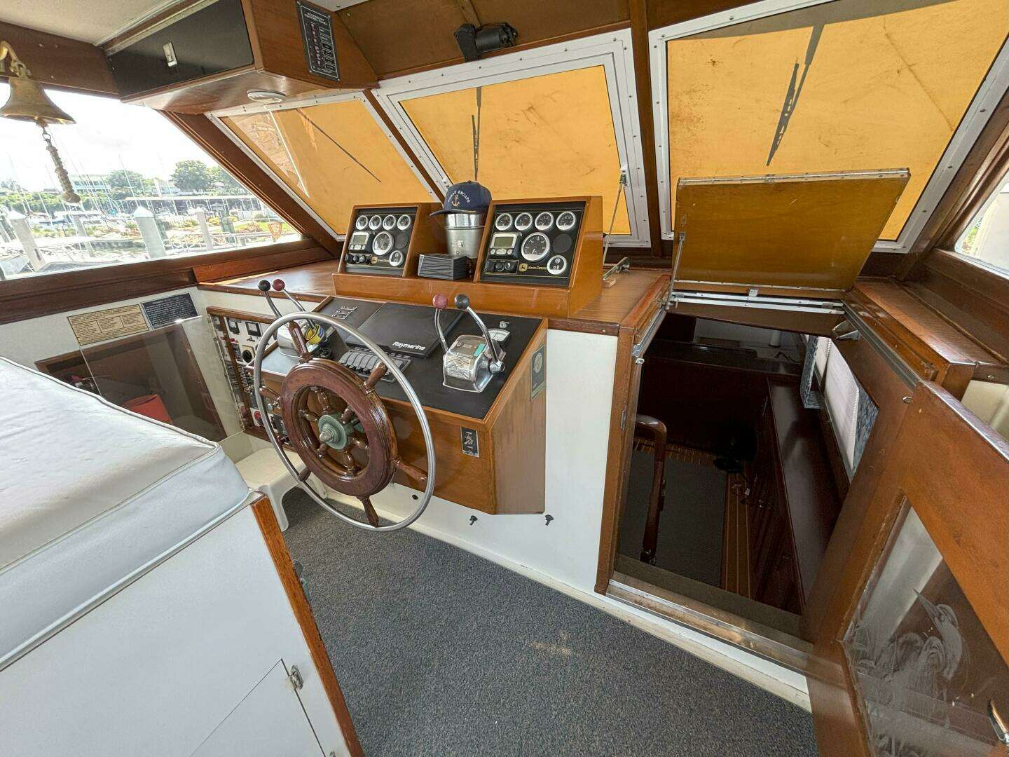 1972 Matthews 4 Flush Deck - Image 27