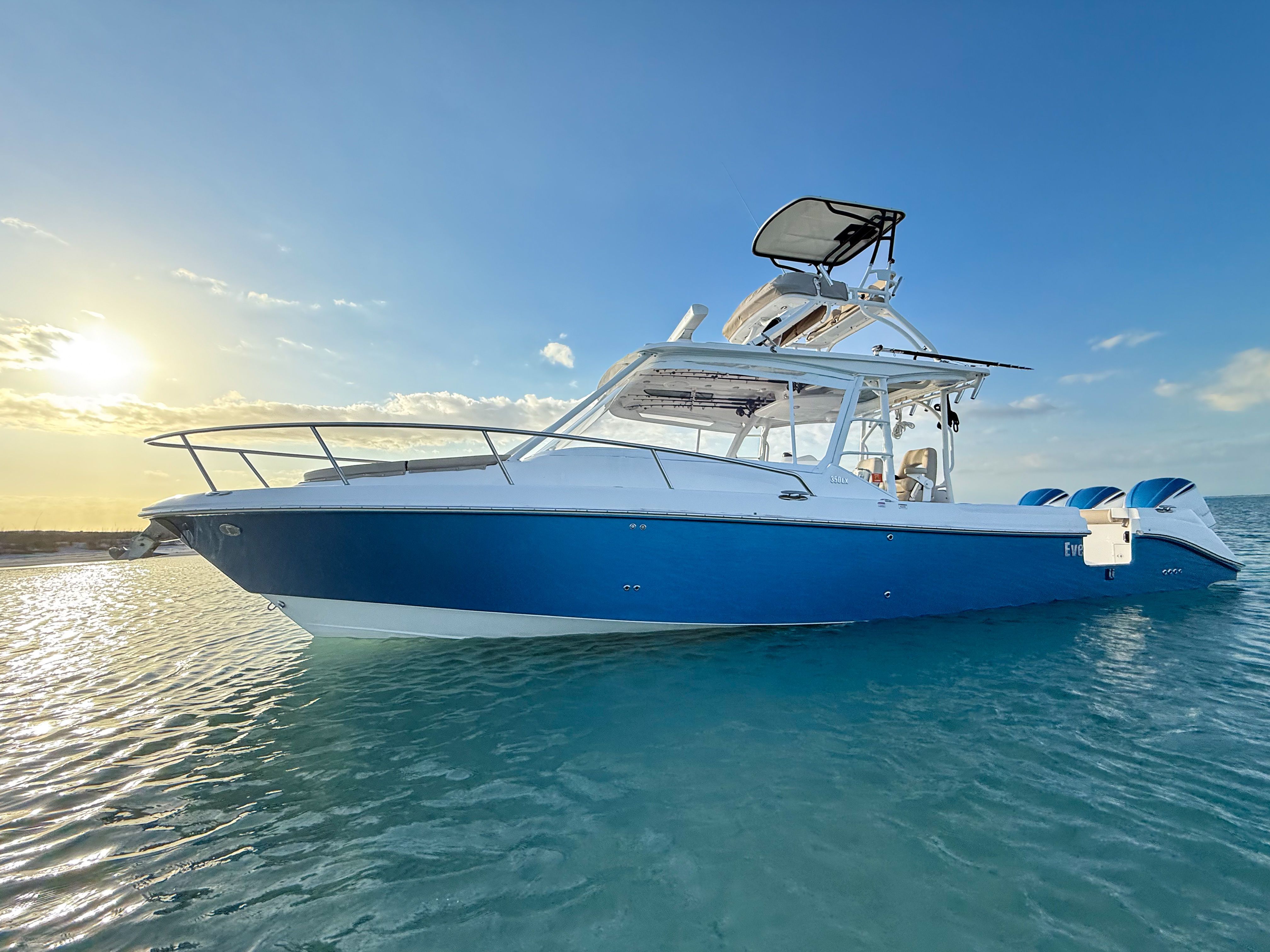 2017 Everglades 350LX