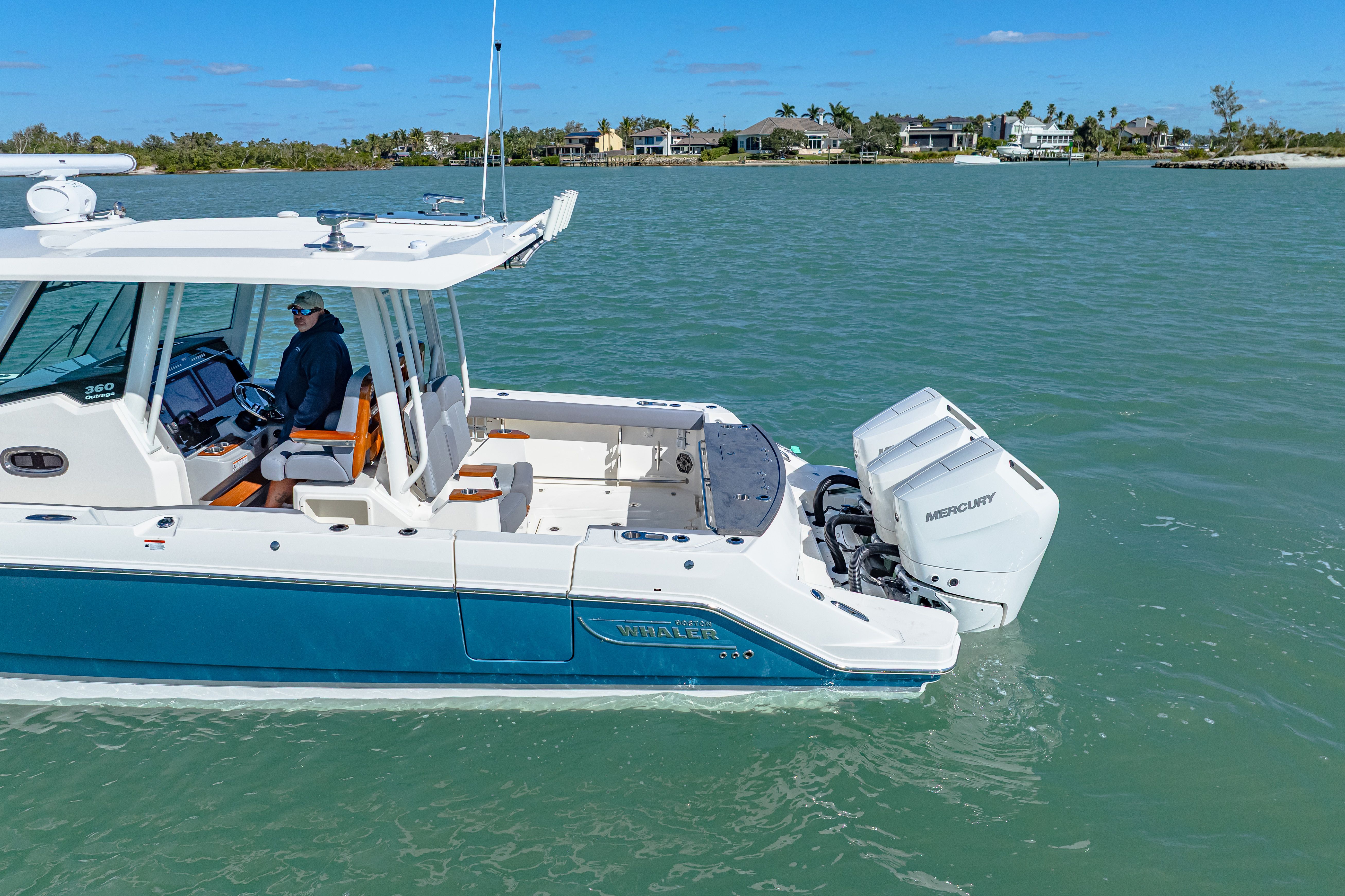 2026 Boston Whaler 360 Outrage - 51