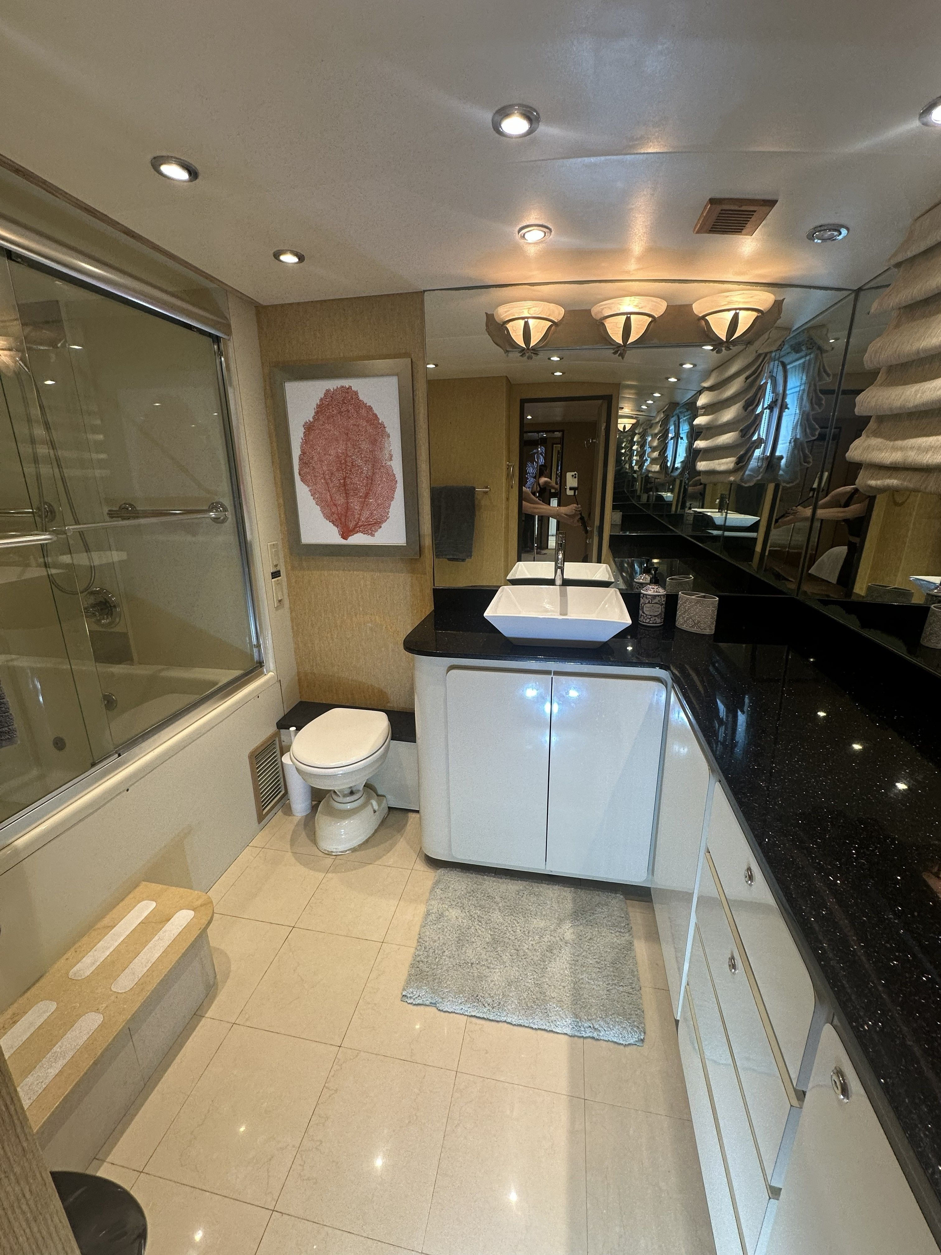 1986 Broward 94' Motor Yacht - 15