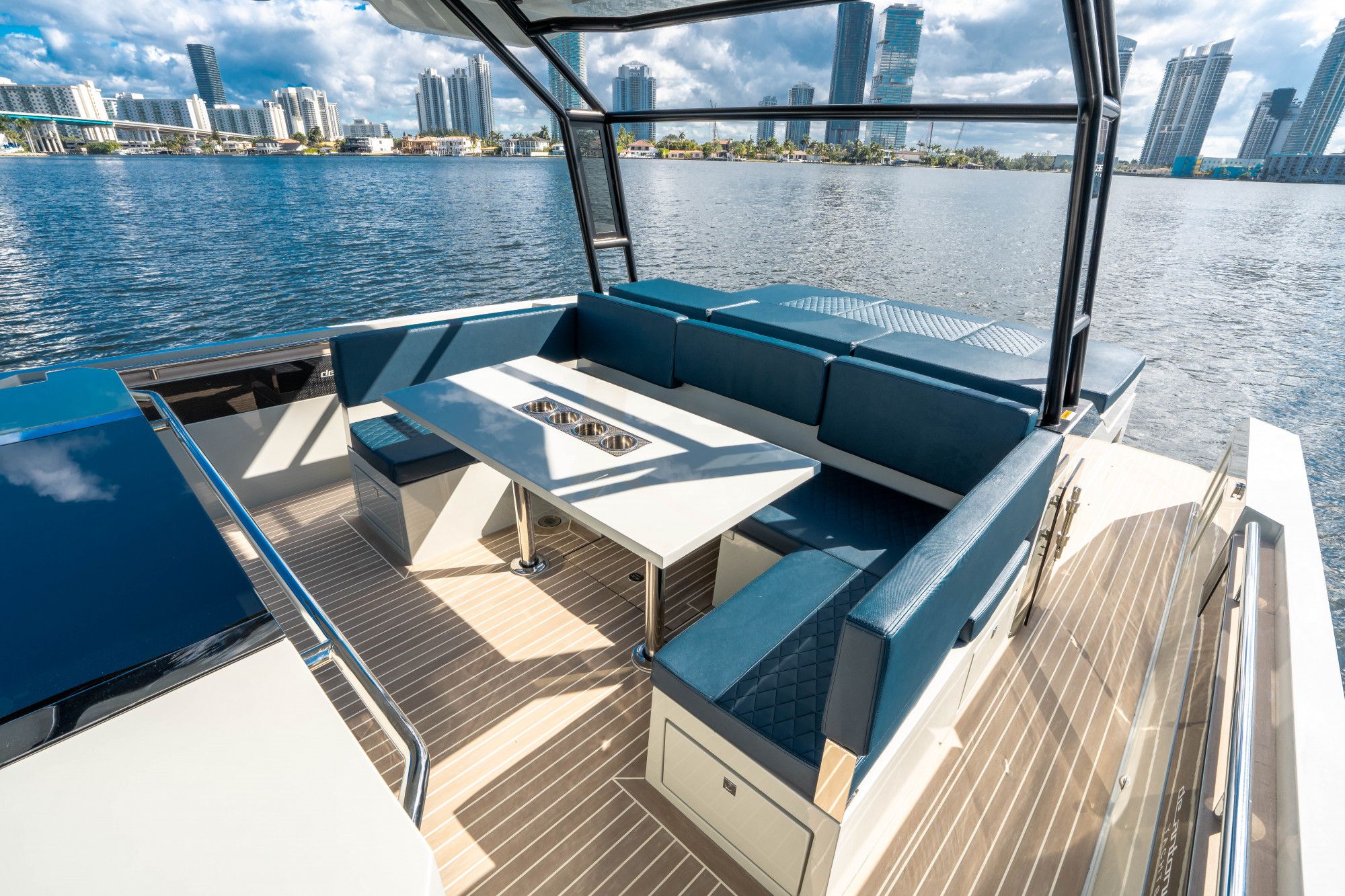 2025 De Antonio Yachts D36 OPEN - 17
