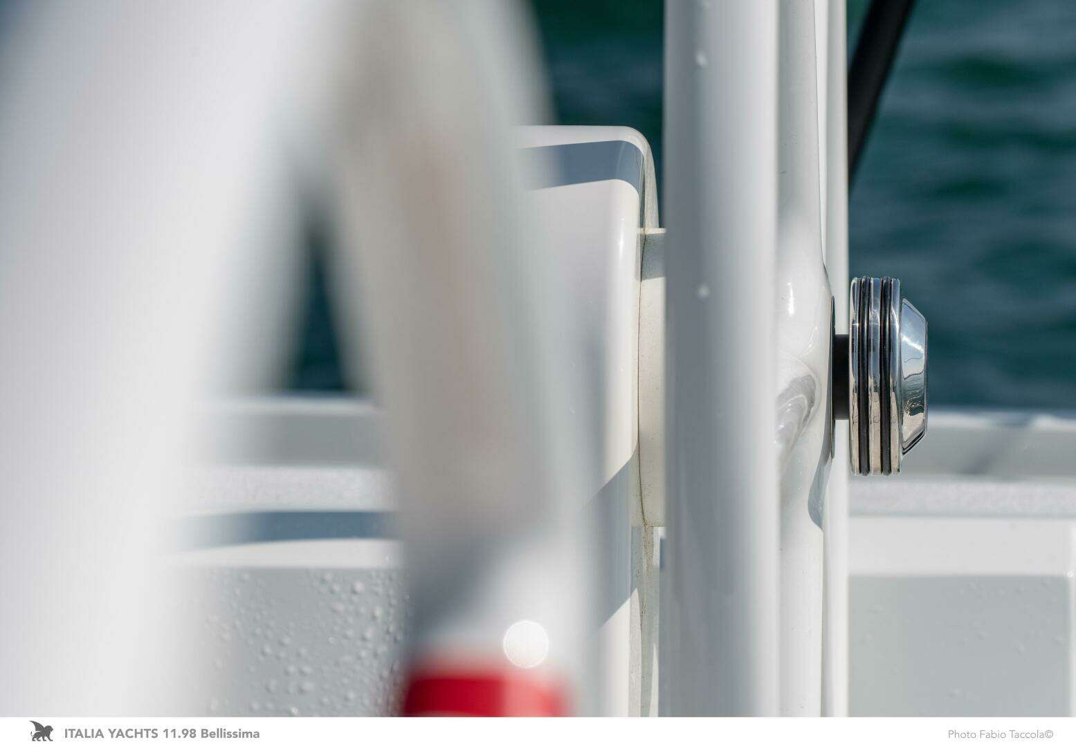 2026 Italia Yachts 11.98 - Image 13
