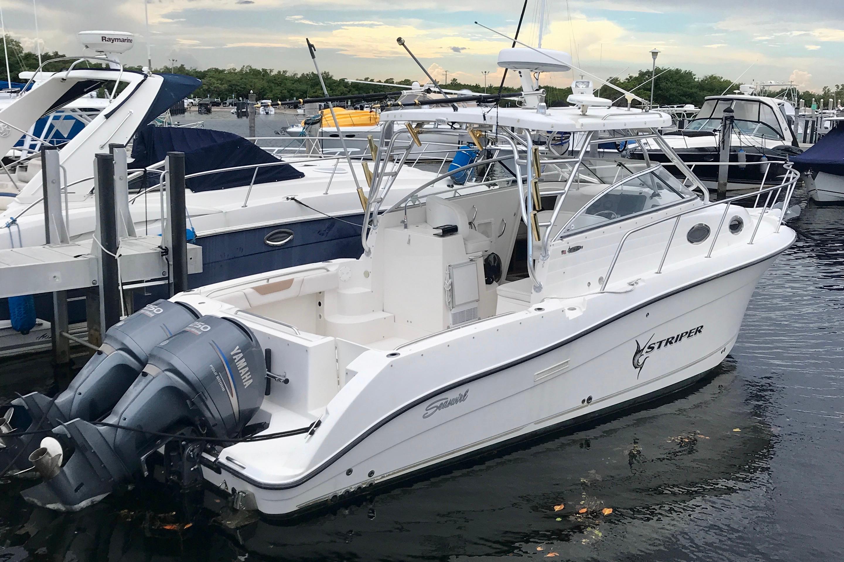 2006 Seaswirl Striper 2901 Walkaround O/B