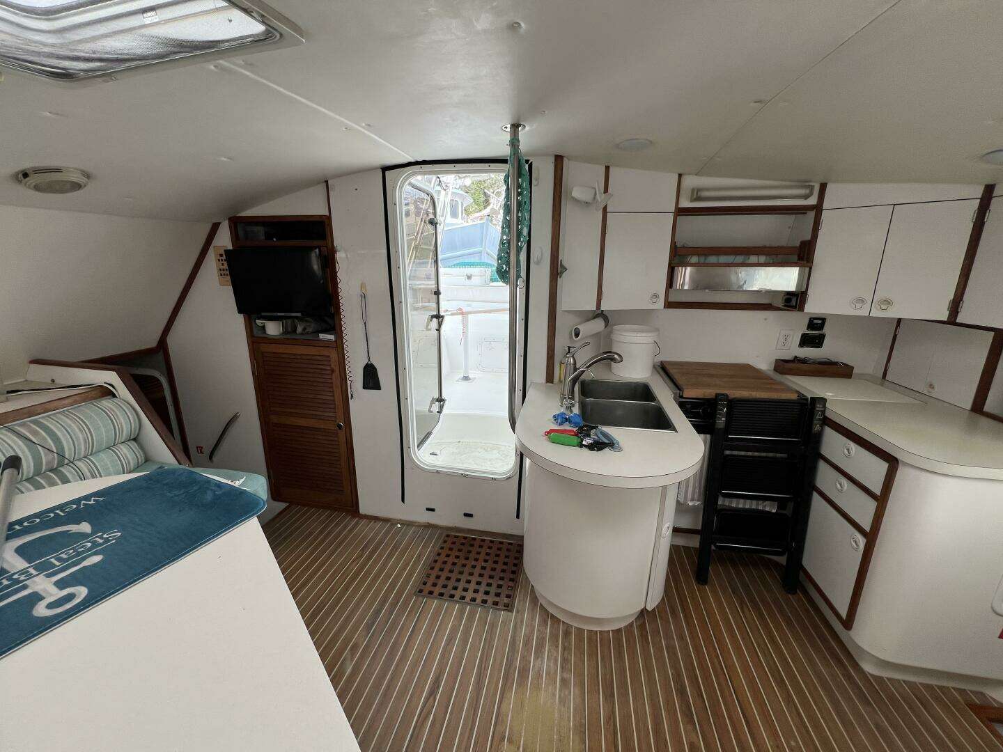 1997 Manta 40 - Image 34