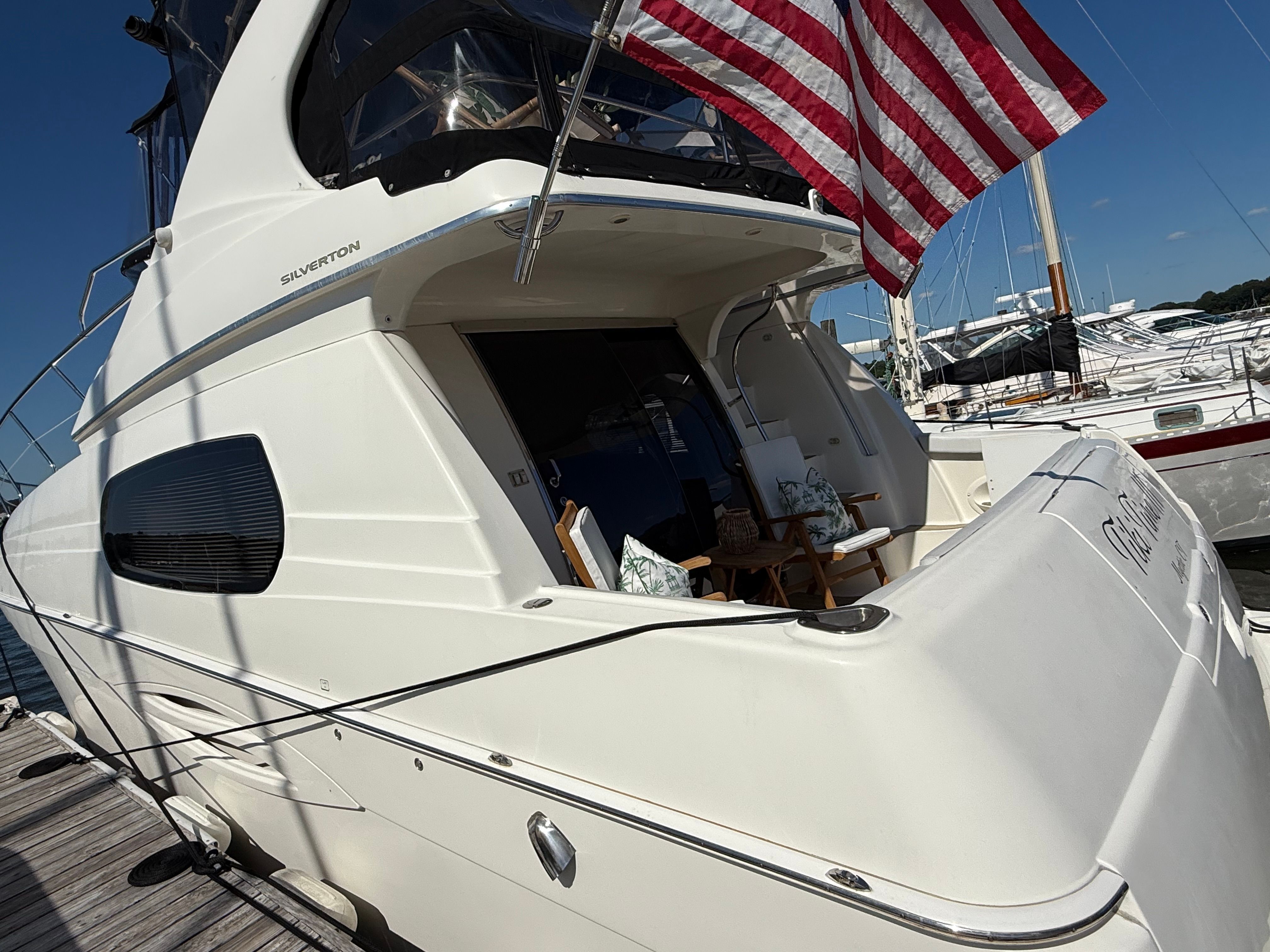 2005 Silverton 410 Sport Bridge - 21