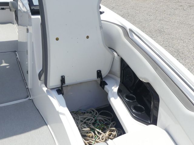 2022 Yamaha Boats AR250 - 34