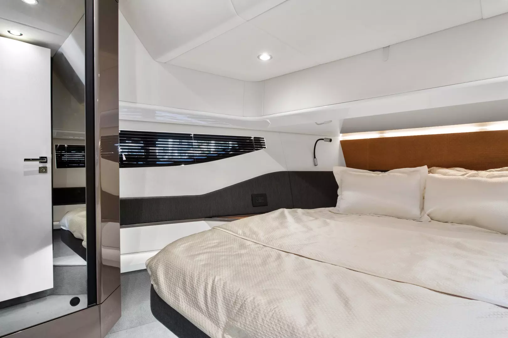 2022 Azimut Azimut Verde 47 - Image 26