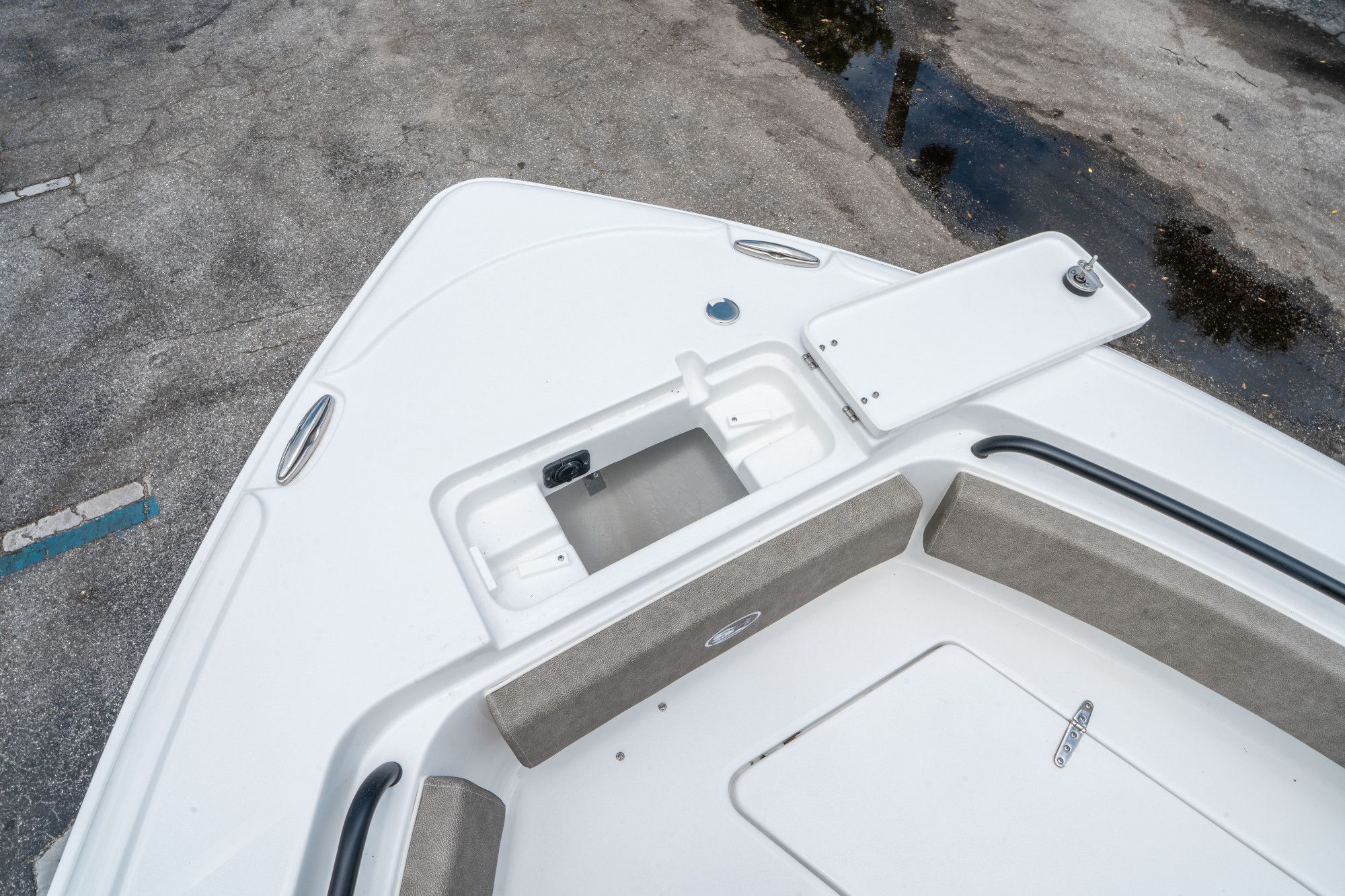 2026 Sea Hunt Ultra 235 SE - 21