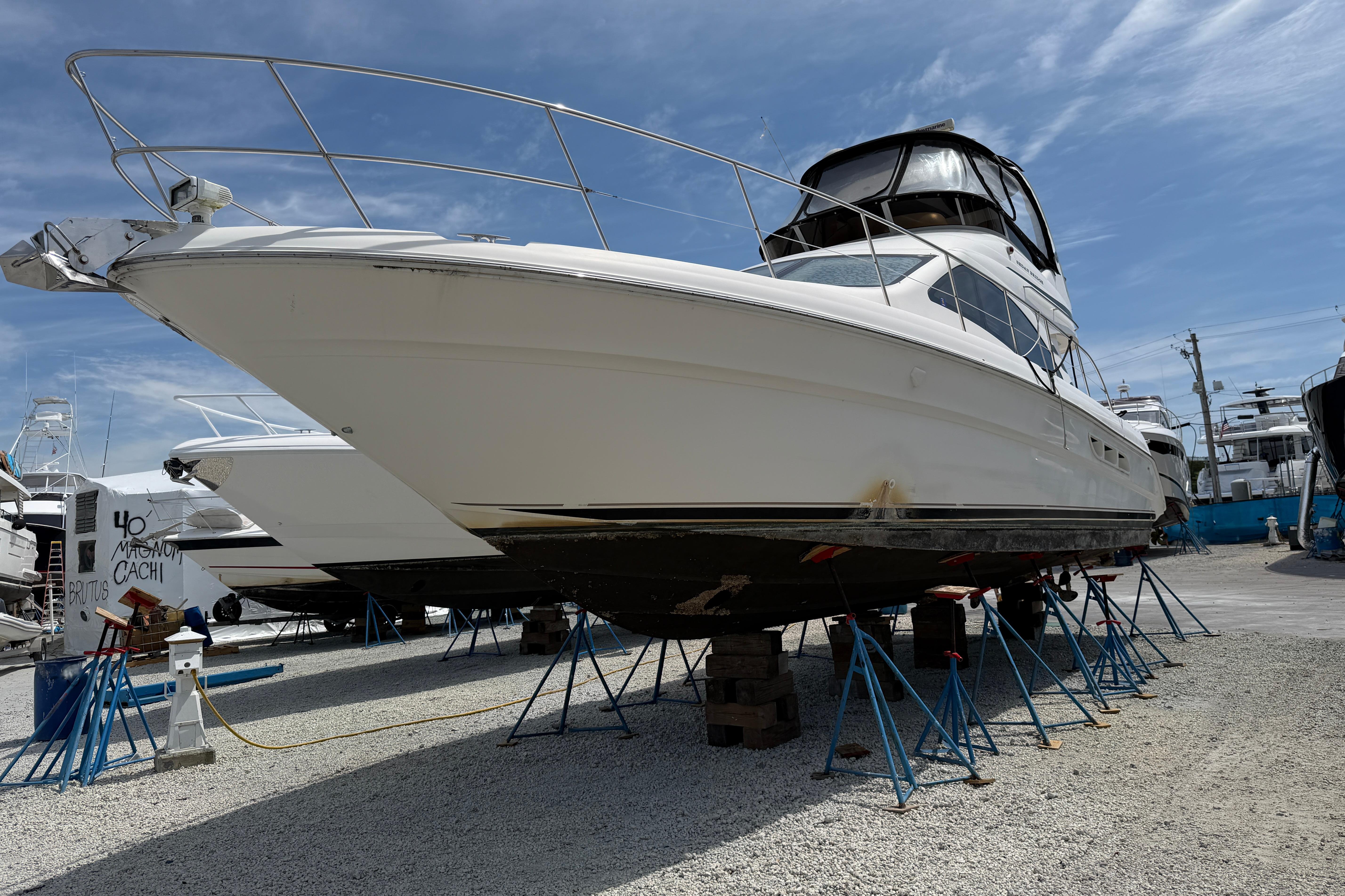 2004 Sea Ray 420 Sedan Bridge