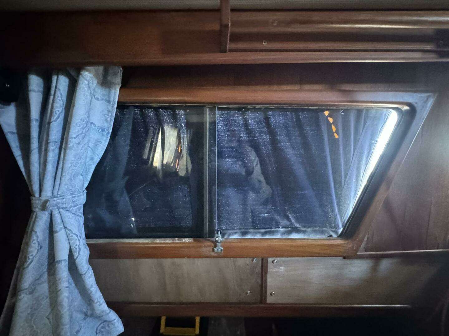 1986 Marine Trader 34 Double Cabin - Image 105