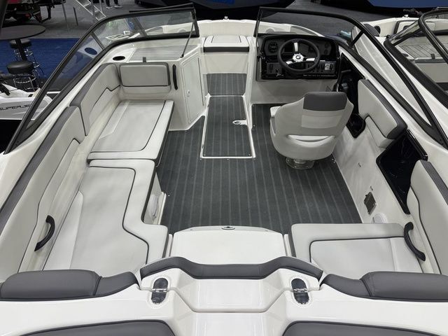 2026 Yamaha Boats AR190 - 5