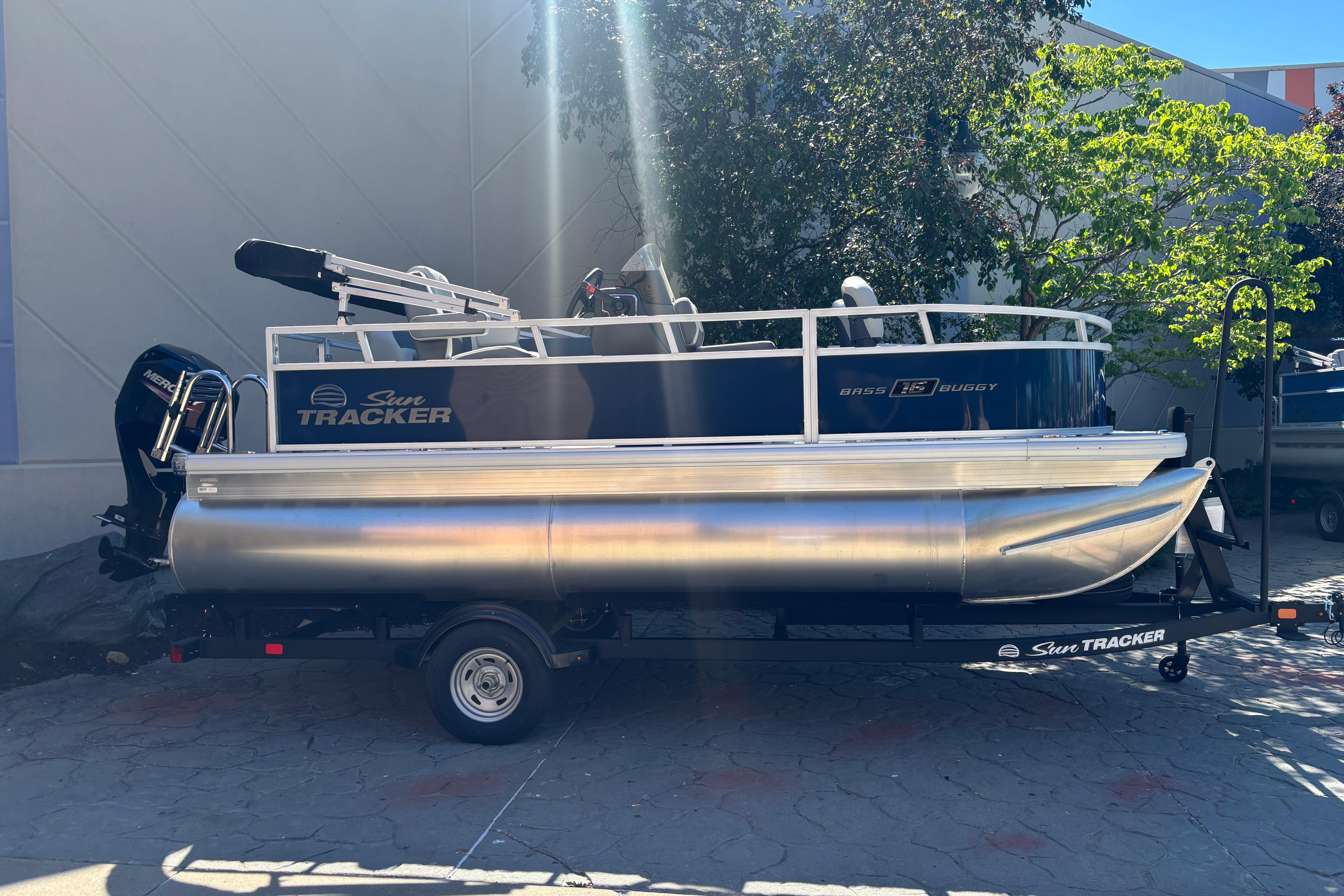 2026 Sun Tracker Bass Buggy 16 XL Select