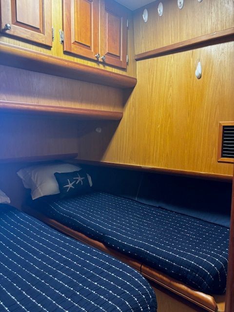 2005 Mainship 400 Trawler - 60