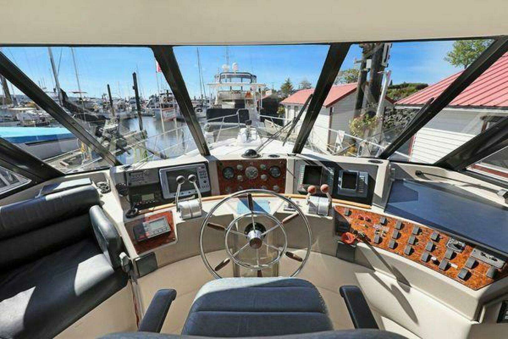 1998 Bayliner 4788 - Image 18