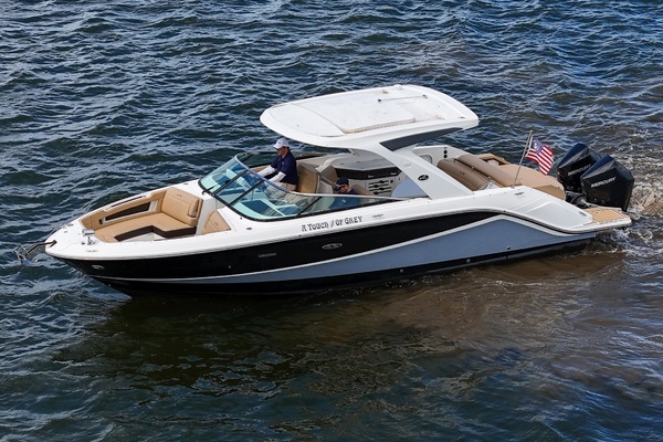 2023 Sea Ray SLX 310 OB