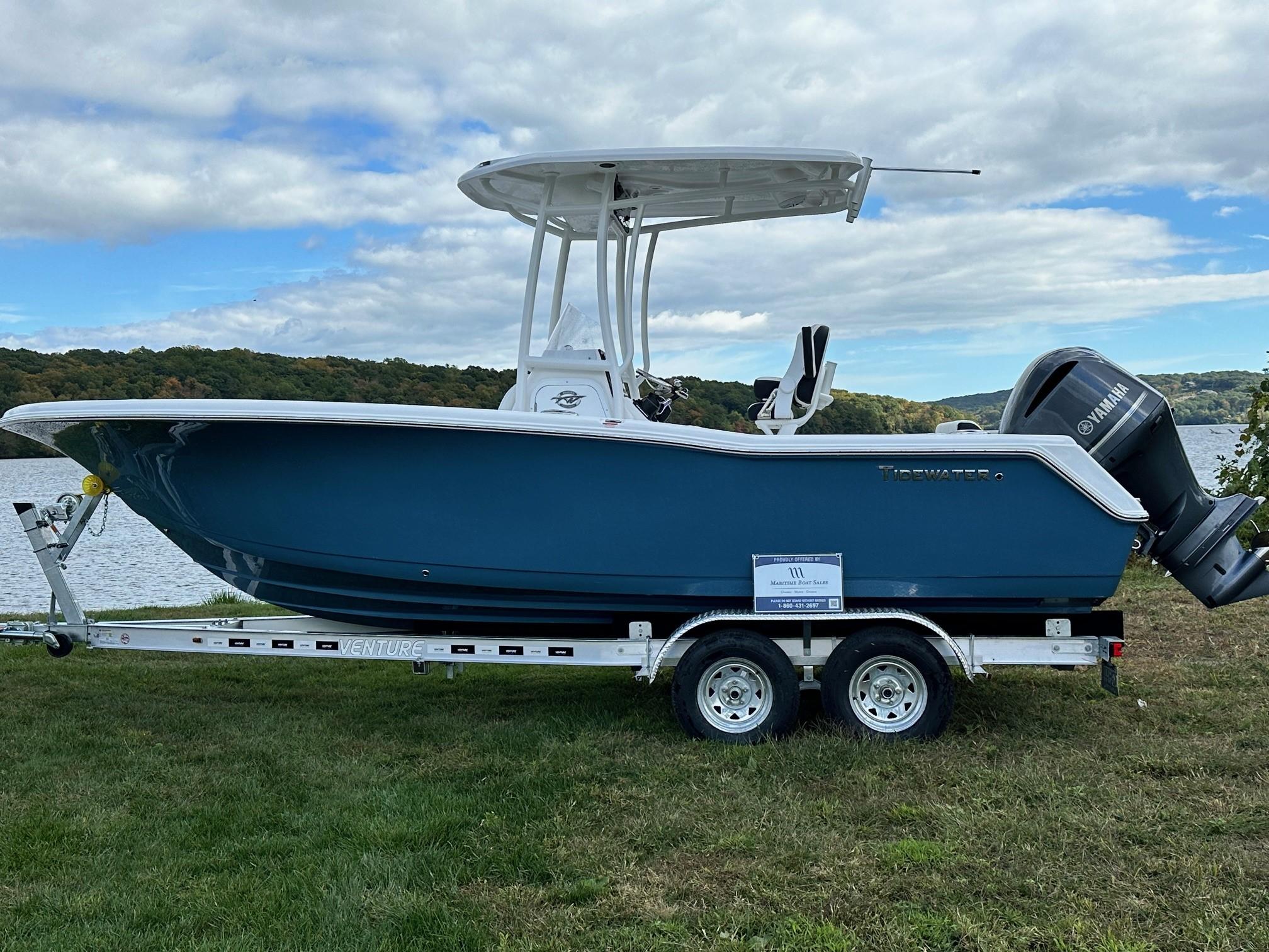 2025 Tidewater 220 Center Console