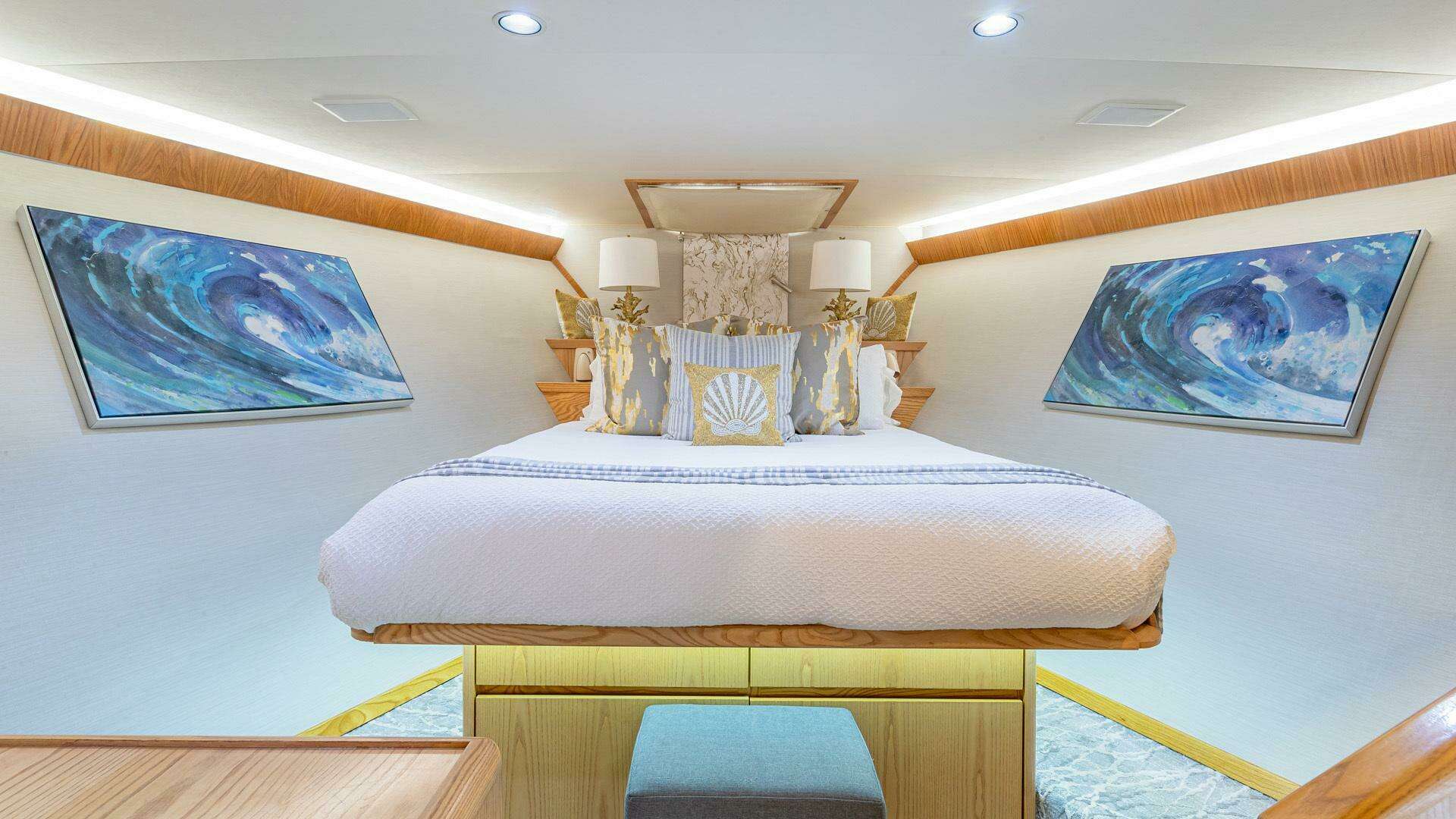 1997 Broward Raised Pilothouse - Image 25