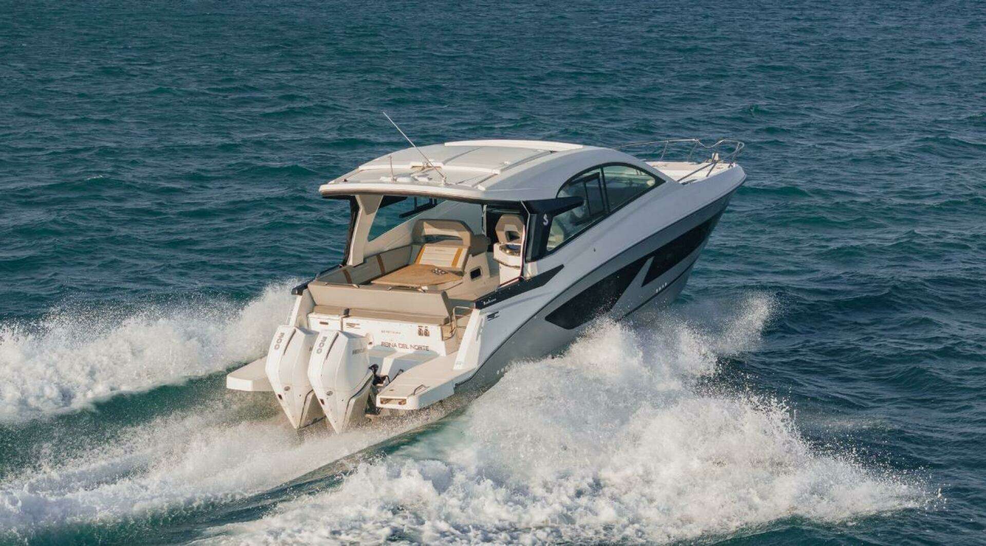 2021 Beneteau Gran Turismo 32 - Image 3