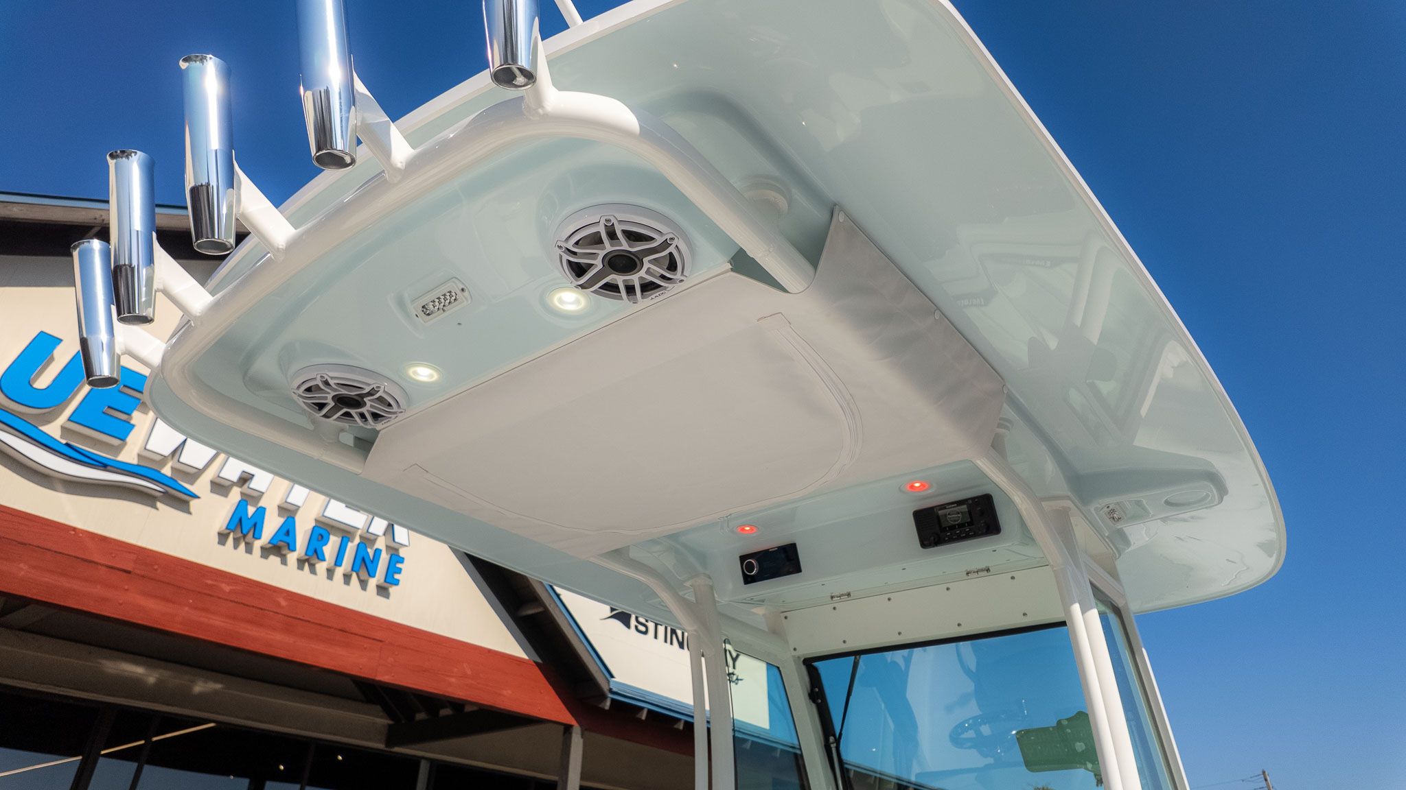 2027 Everglades 273 Center Console - 14
