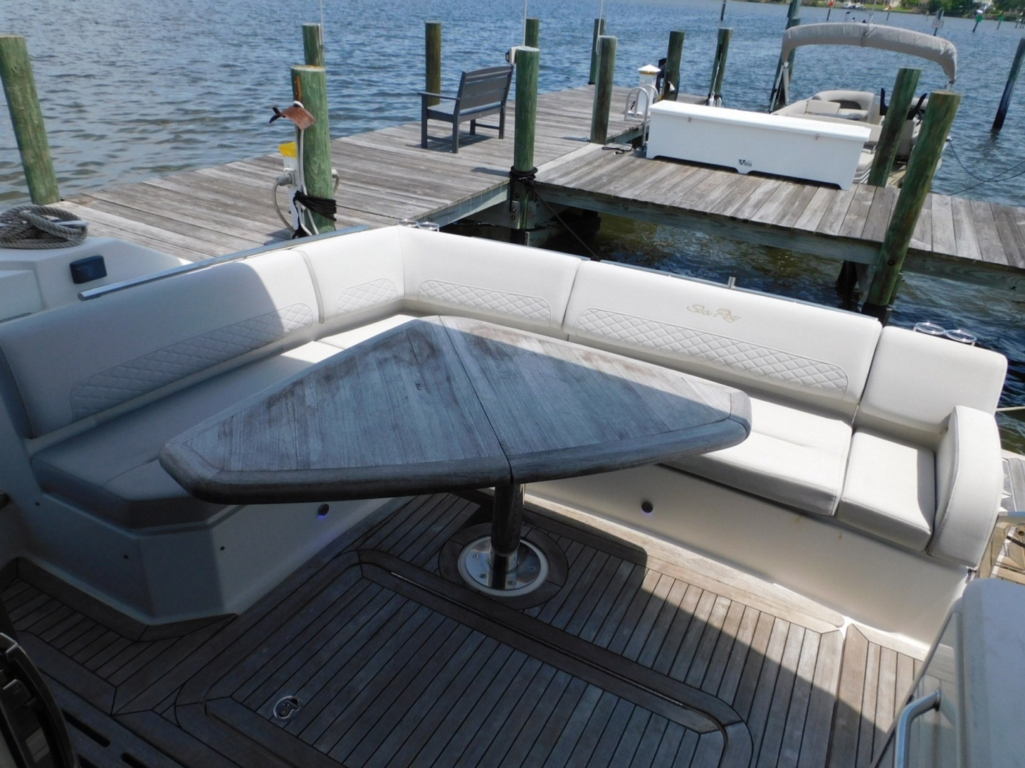 2019 Sea Ray 550L - Image 25