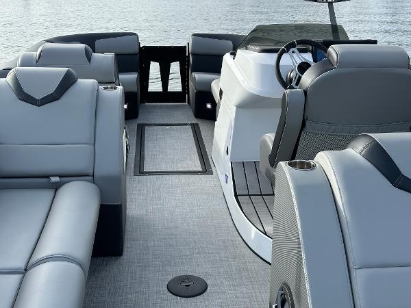 2025 Montara Surf Boss 2.0 25 boat interior with luxurious seating and modern design.